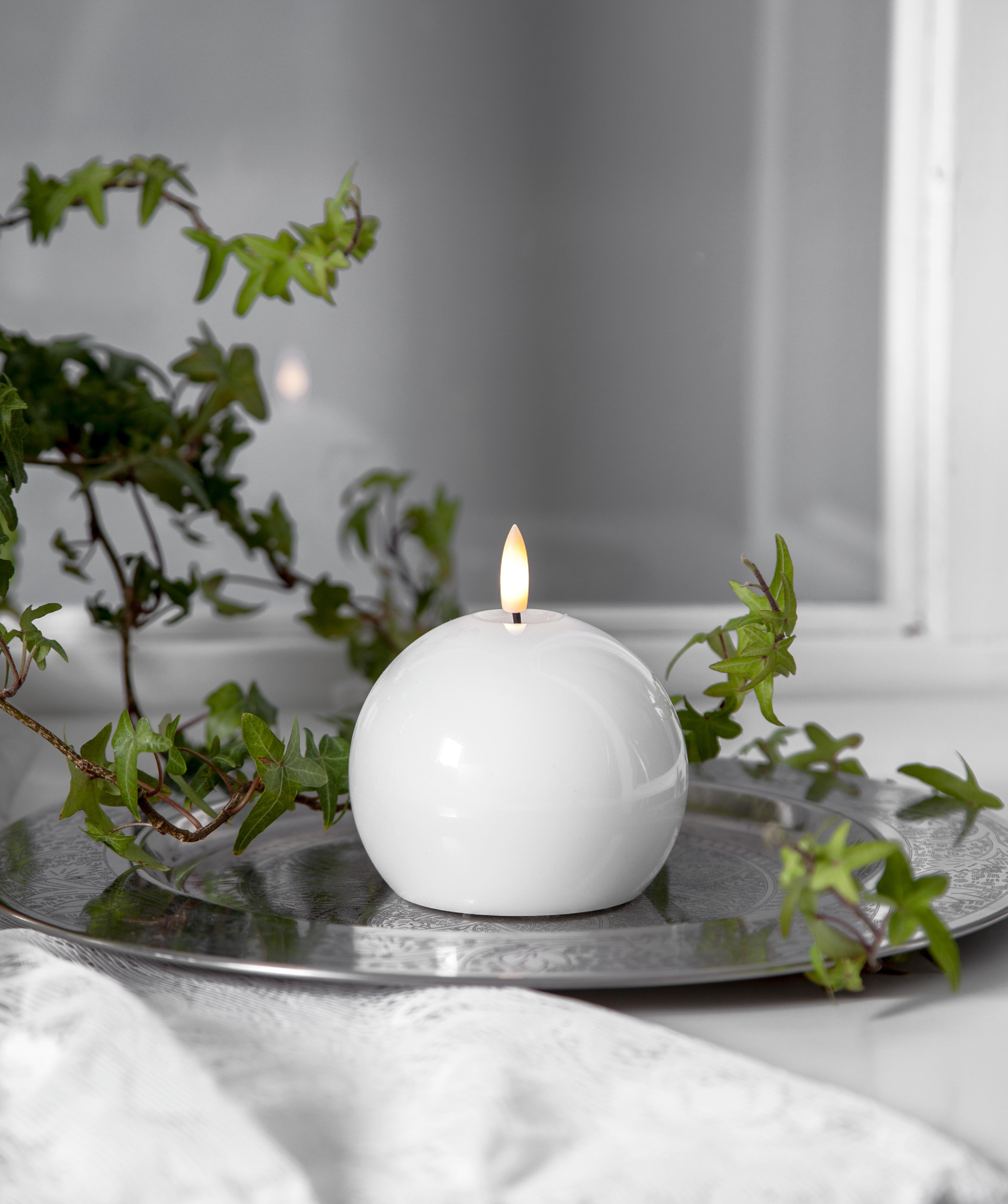 Battery-powered candle - Round - White Glossy - 2