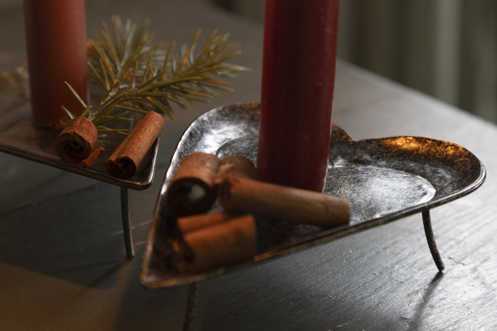 Candlestick - Candle tray - Candle holder - Candle holder - Heart - Hammered sheet metal - 3