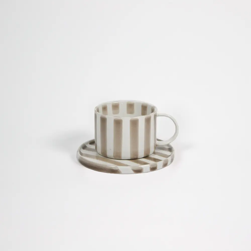 Cup with saucer - Striped - Beige