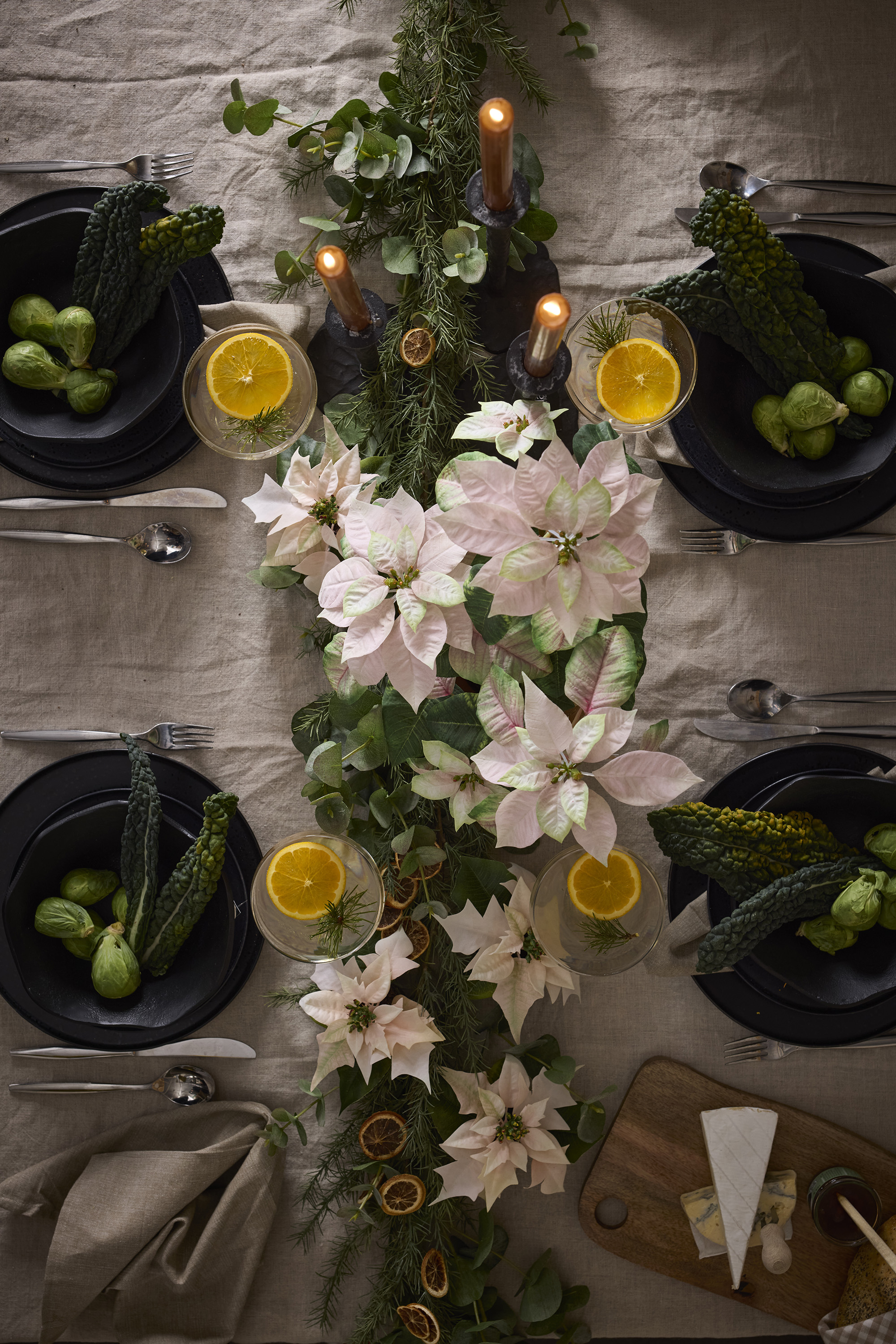 Poinsettia Cream 70 cm - 3