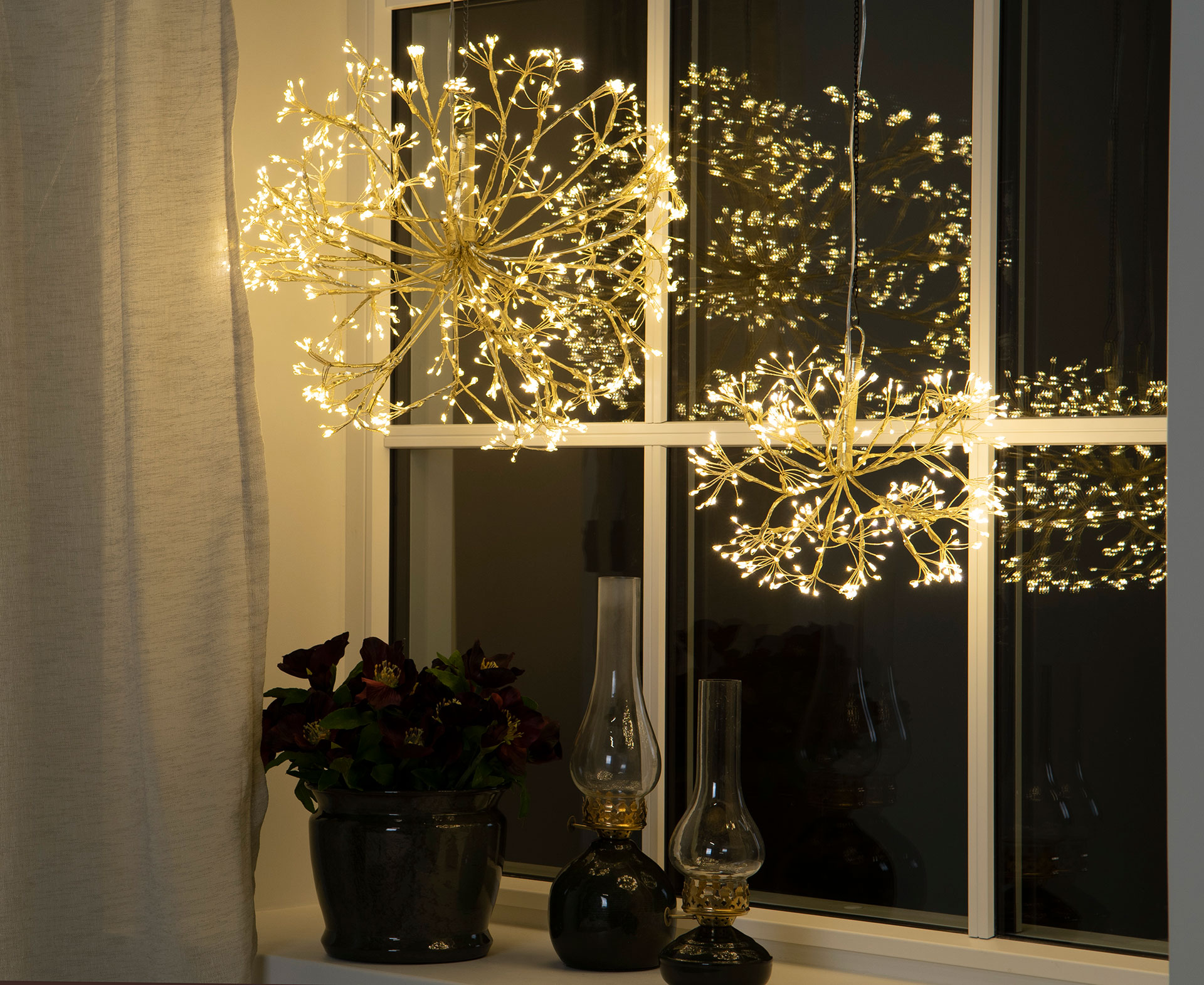 Light hanging decoration - Light ball - Hanging decoration - LED ball with branches EL Outdoor use - Ø25 cm - 360 lights - 2