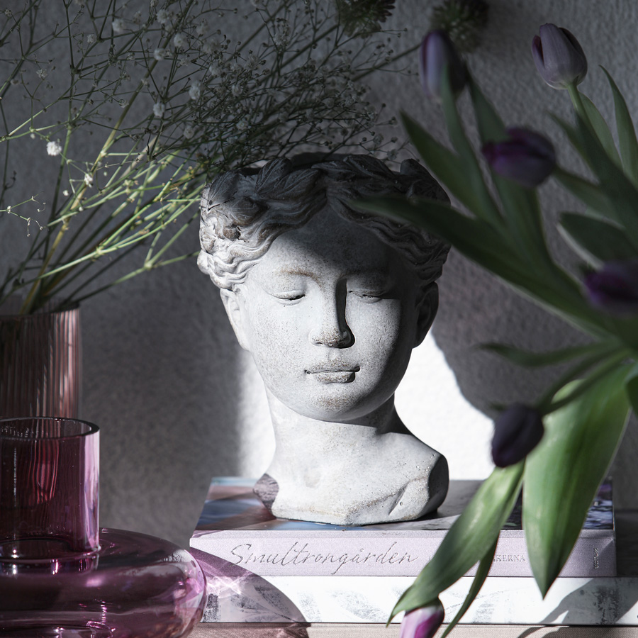 Pot - Vase - Statue - Bust - Stone - 16x15x21.5 cm - 2