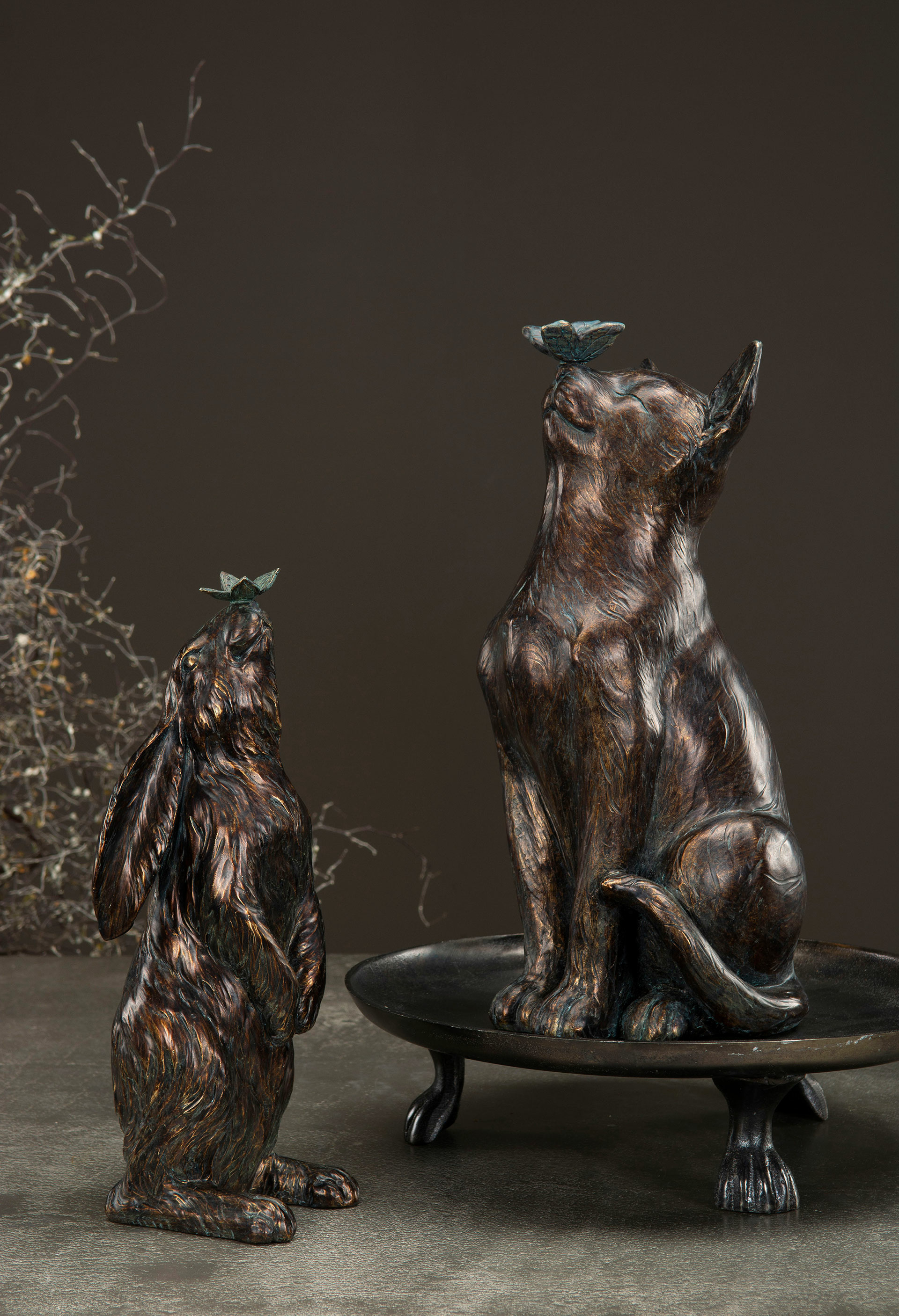 Katt med fjäril - Staty - 17x17x37 cm - 2
