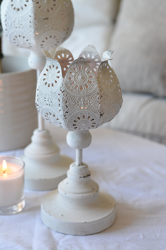 LANTERN - CANDLESTICK ON FOOT - WHITE - 30 CM - 2