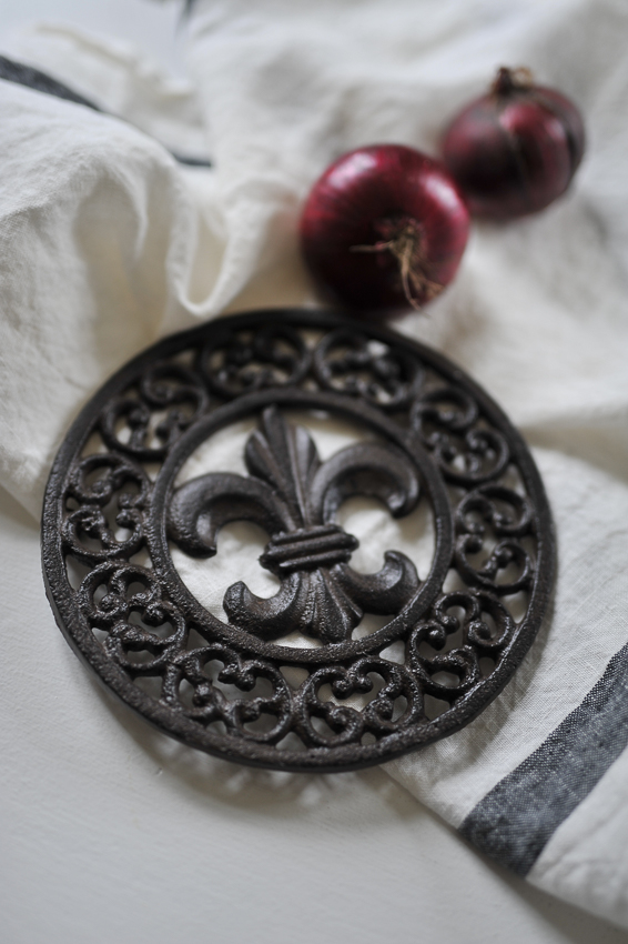 Pot holder - Coaster - Cast iron - Round