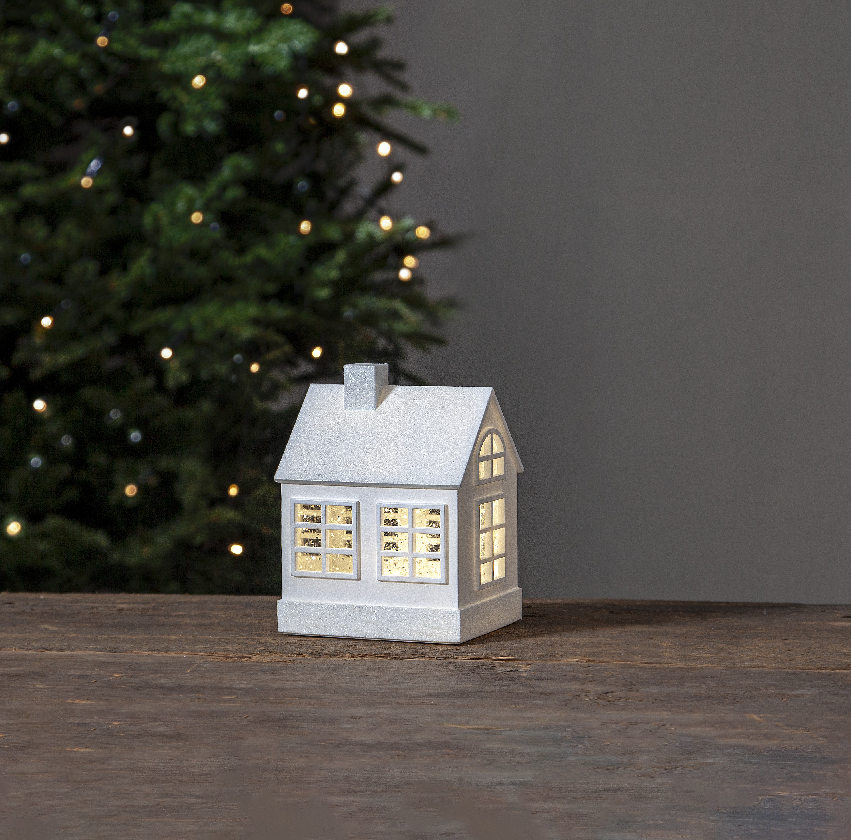 House with lighting - Battery operated - Timer - 15.5x11 cm - 3