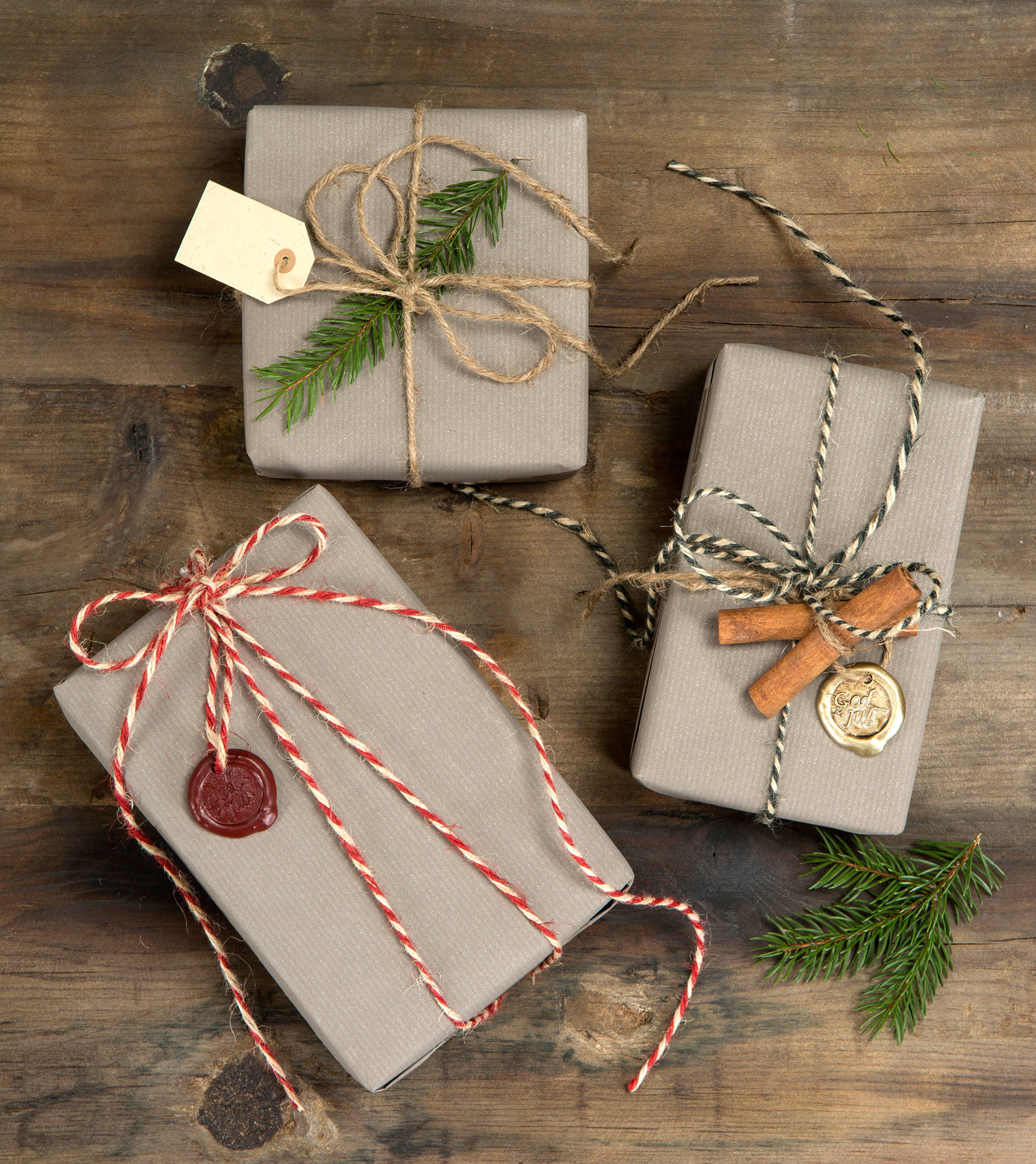 God Jul Sigill Mörk Guld Poly 4 cm - 2