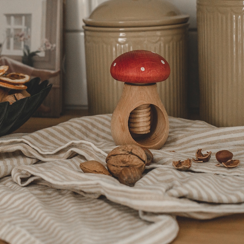 Nutcracker Toadstool - Wood - 3