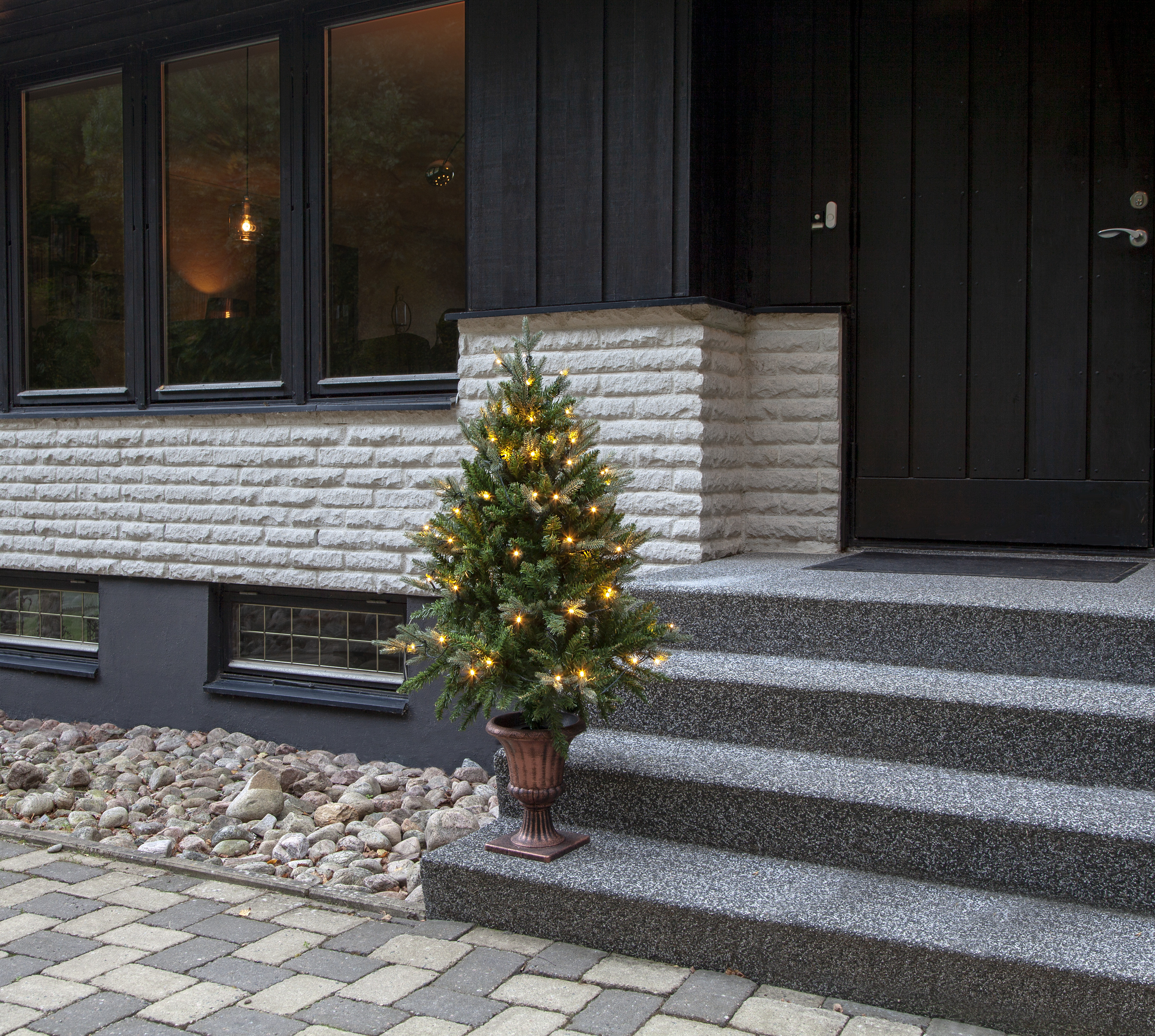 Julgran med vacker kruka och varmvit ledbelysning - El - 120 cm - 5