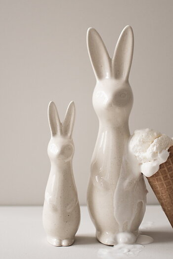 Swedish Rabbit - Påskhare - Kanin - Hare - Keramik - Vanilla - Stor