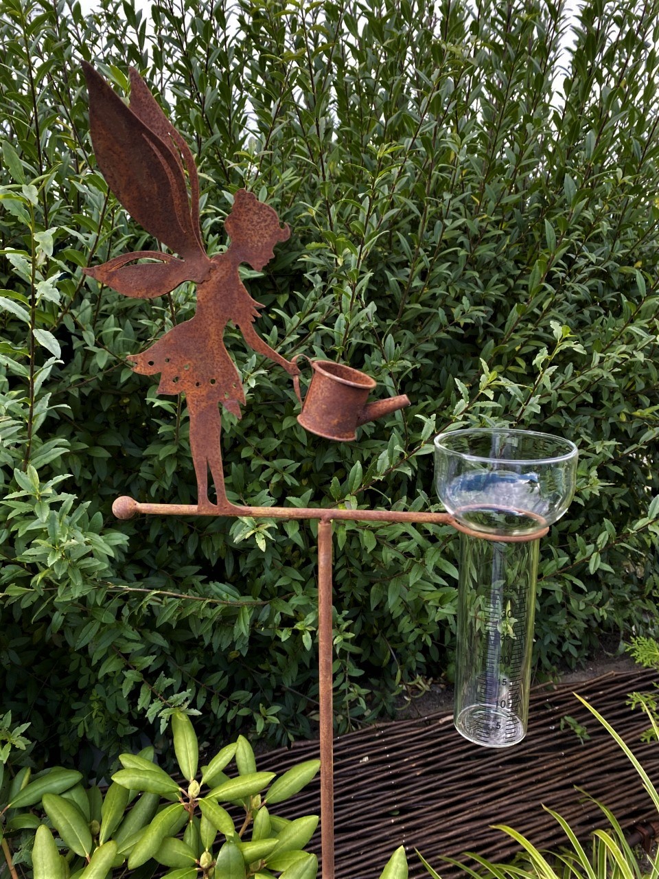Regnmätare - Älva med vattenkanna - Rost - 123x27 cm - 2