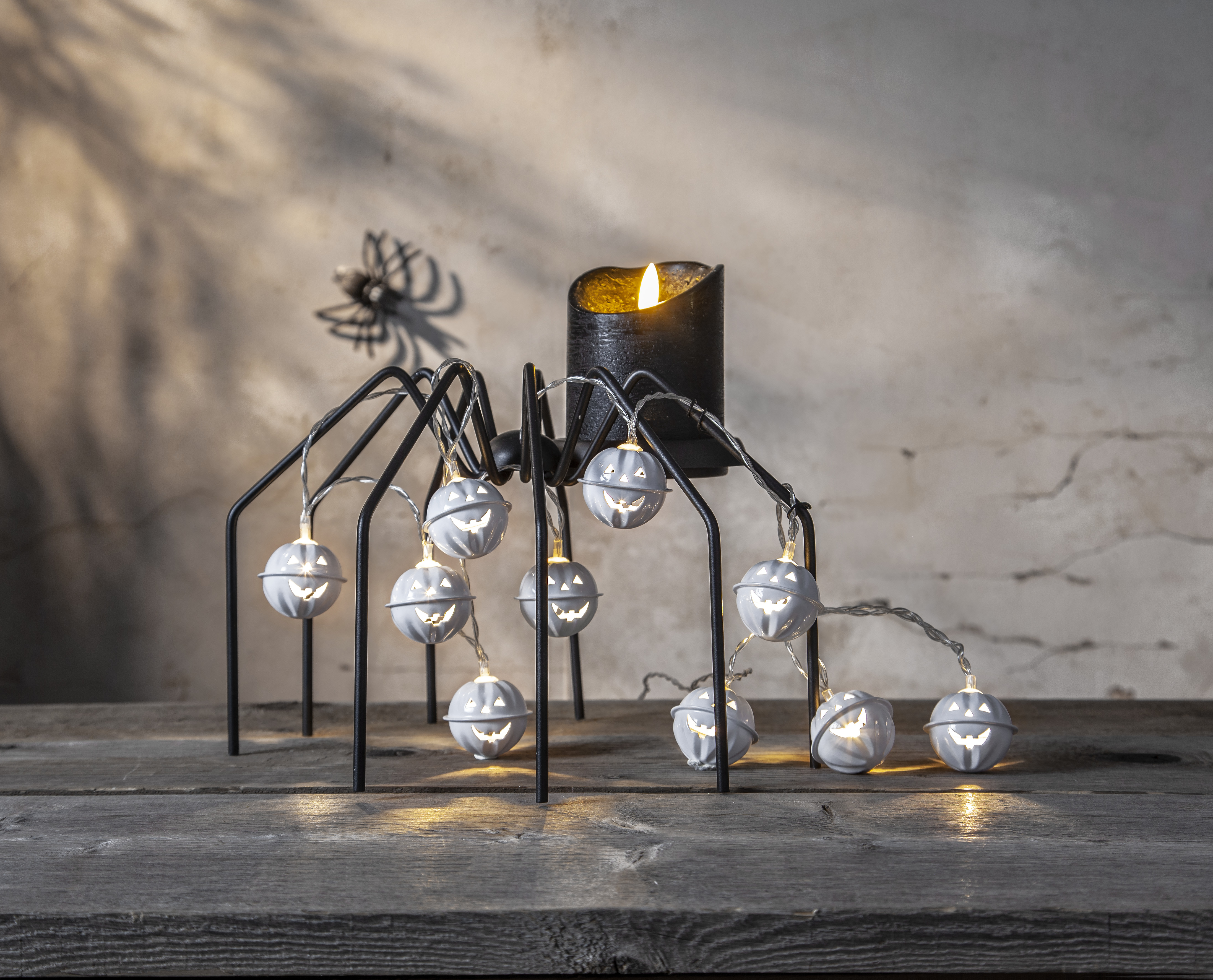 Ljusslinga med pumpor - Halloween - Batteridriven med timer - 135 cm - 4