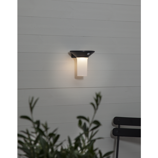 Solar-powered wall lantern Valta - 3