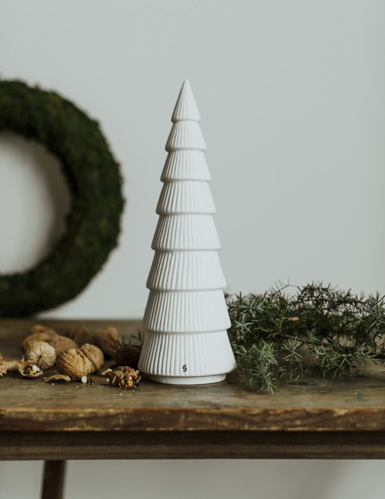 Gransund - Large white ceramic tree - 30 cm
