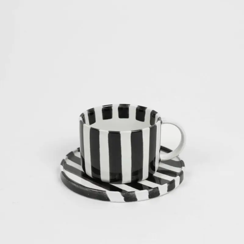 Cup with saucer - Striped - Black