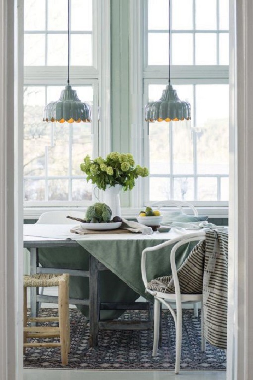 WELLS TAKLAMPA/FÖNSTERLAMPA/LAMPA GRÖN/LINDBLOMSGRÖN - PR HOME