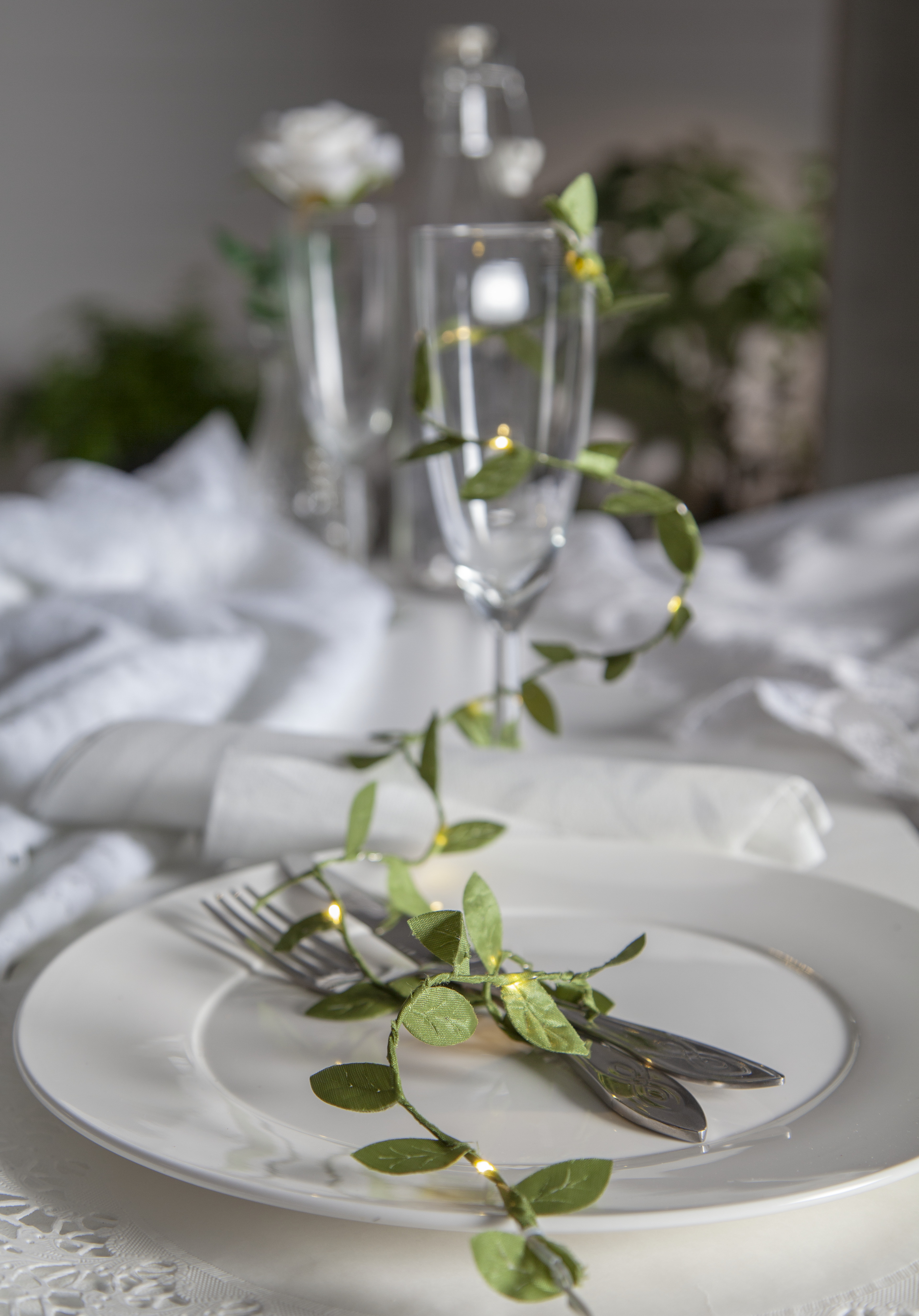 Light garland with leaves - 95 cm - 8