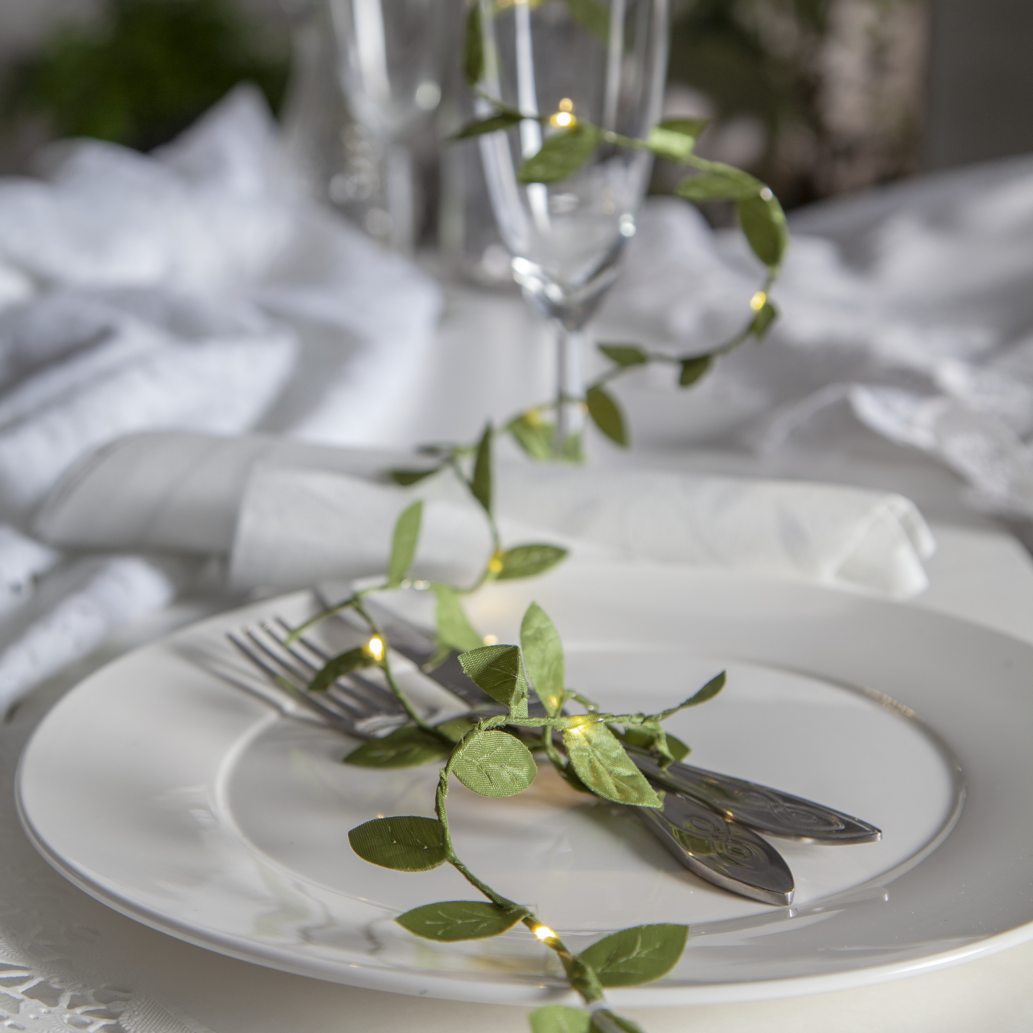 Light garland with leaves - 95 cm - 2