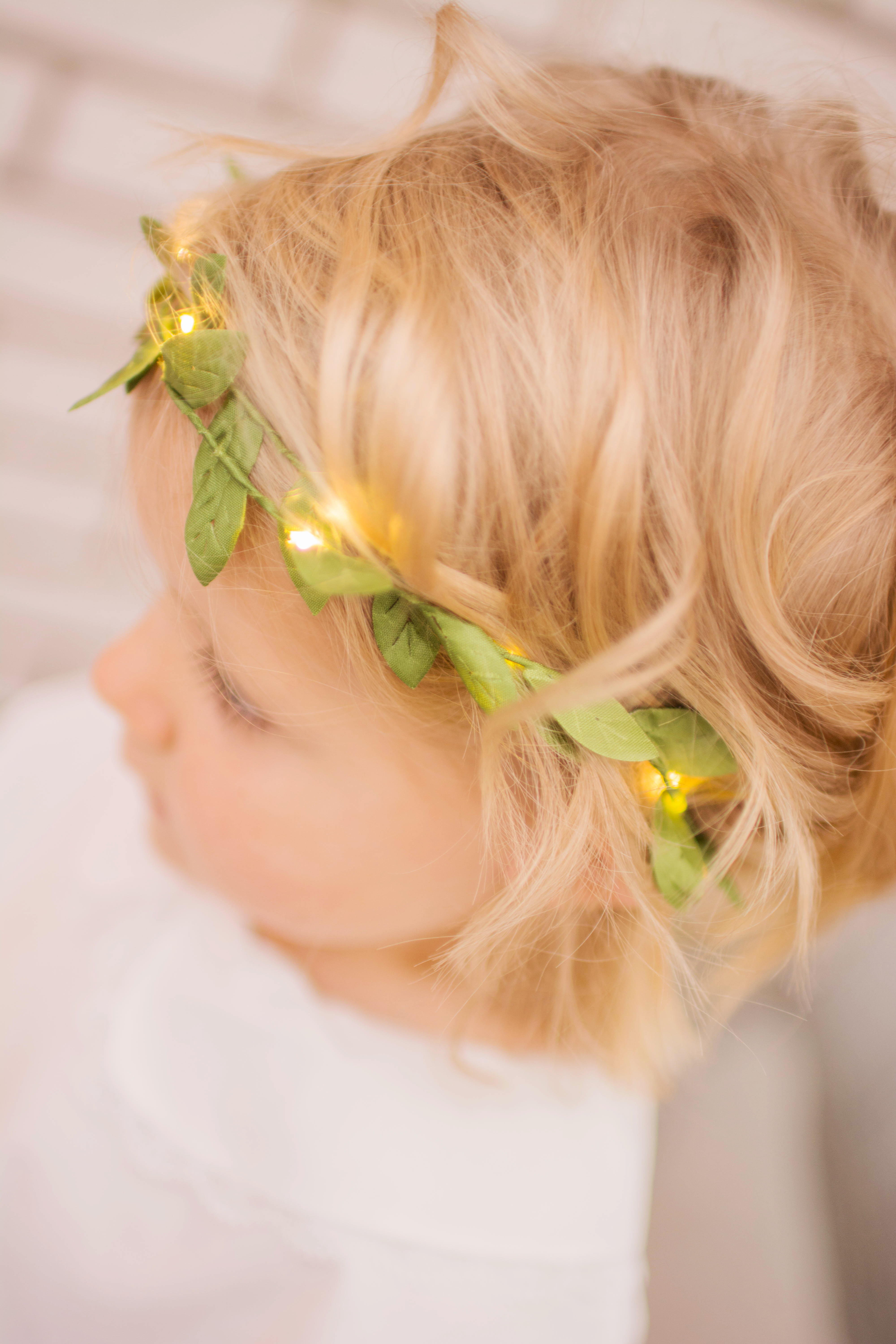 Light garland with leaves - 95 cm - 13