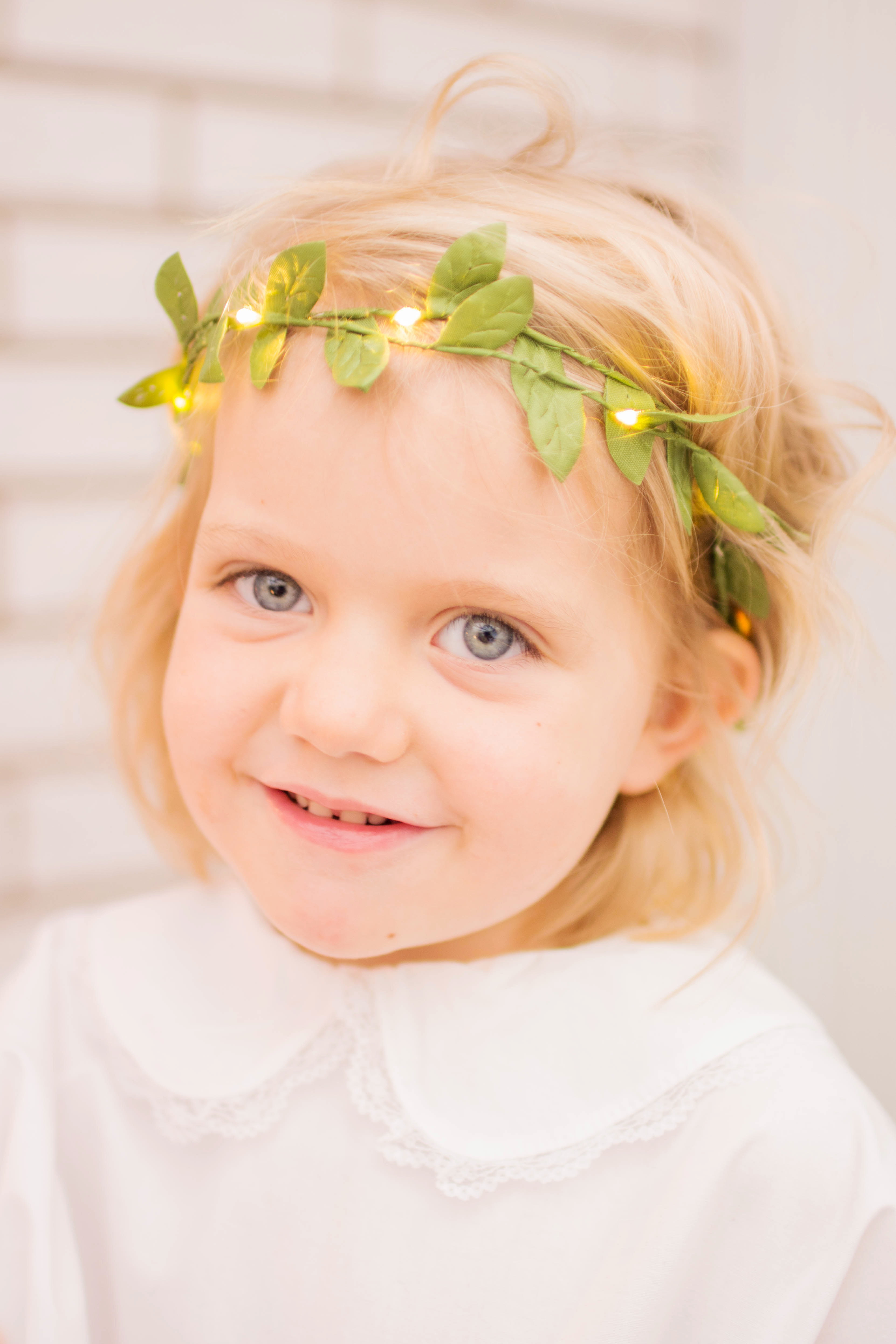 Light garland with leaves - 95 cm - 10