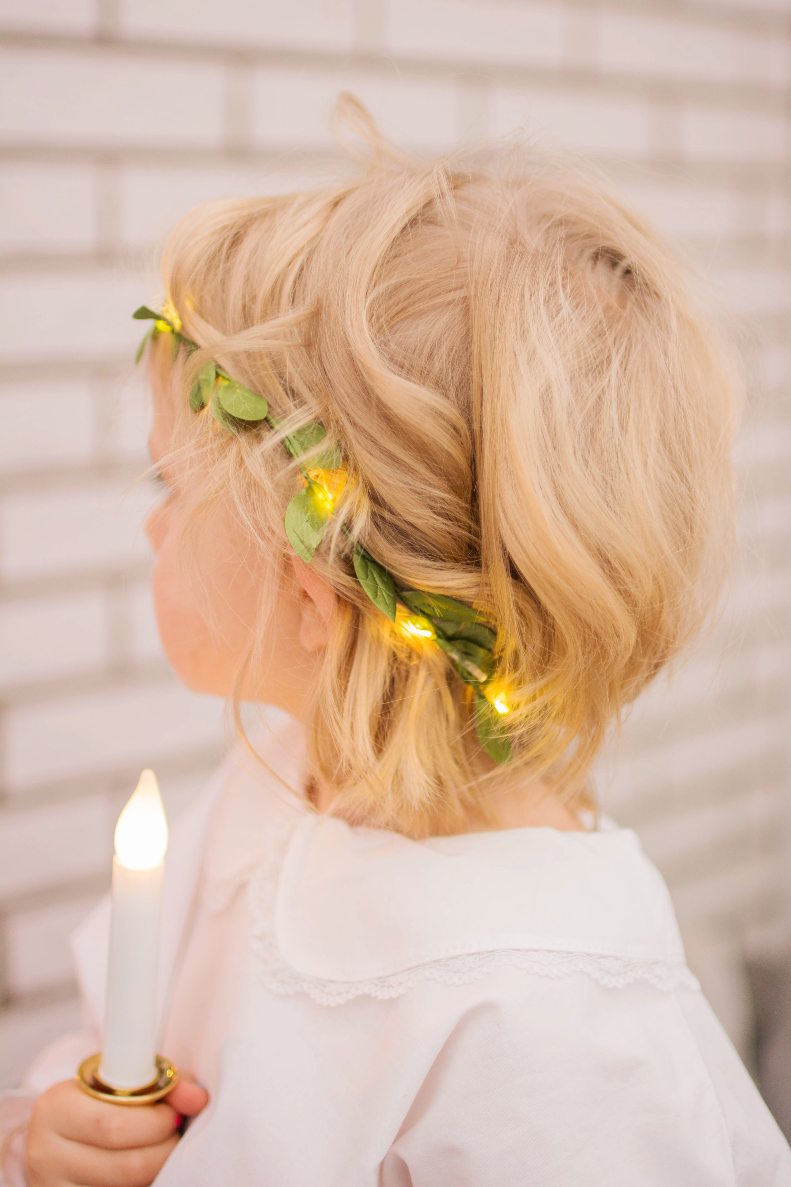 Light garland with leaves - 95 cm - 12