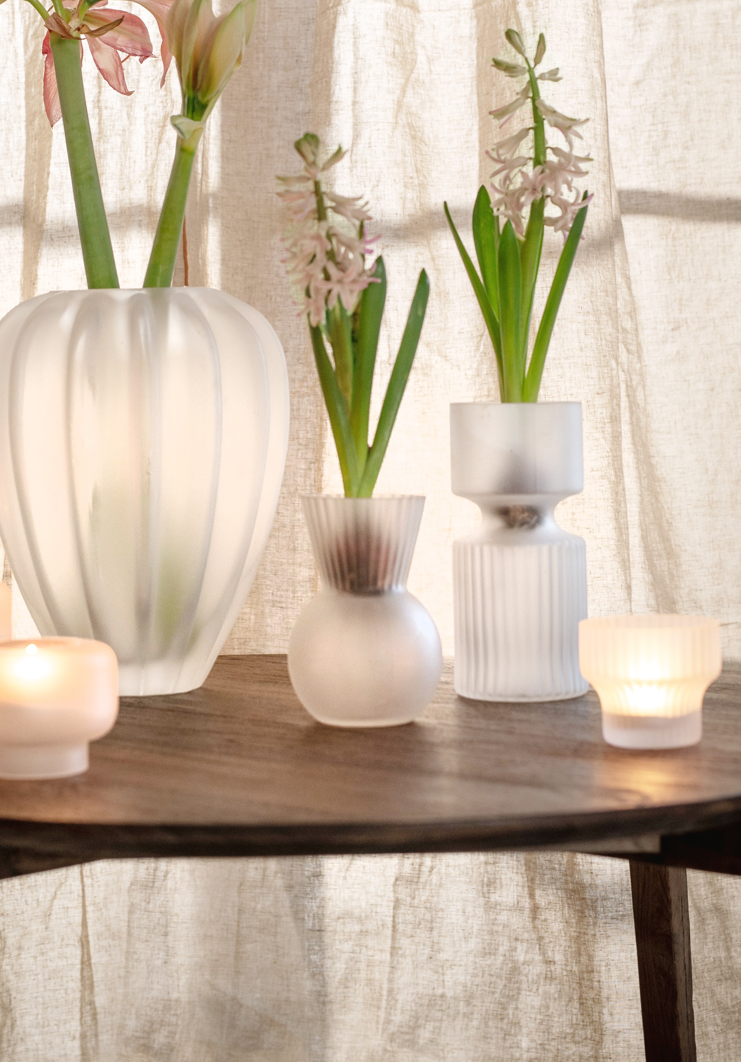 Hyacinth vase - Onion vase - Glass vase - Frost - 9x14 cm - Round - 4