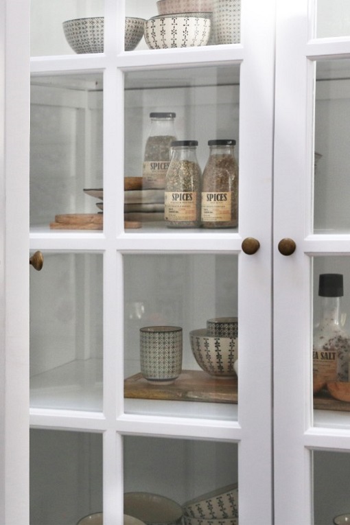 Marseille Display Cabinet with 4 doors and shelves - H196/L120/W40 cm - White - 2