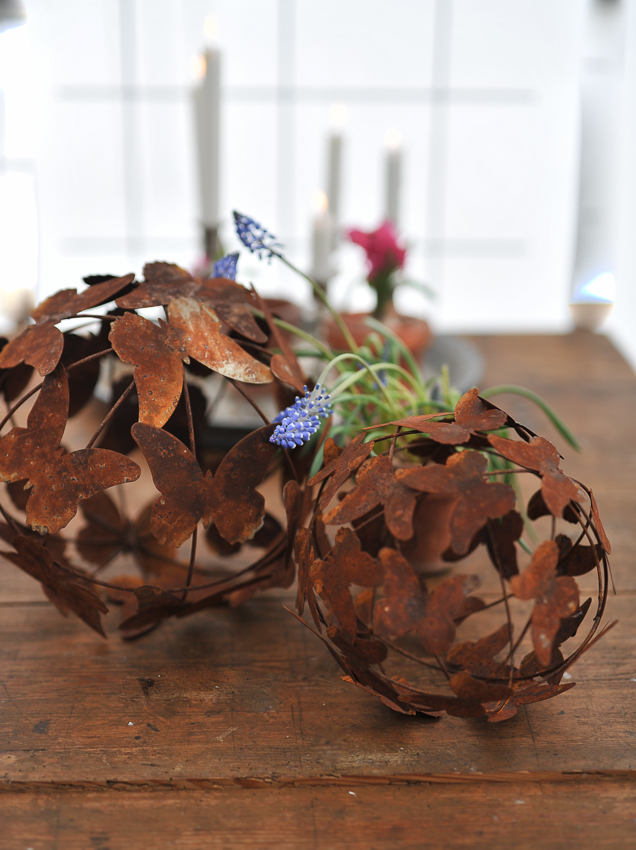 Sphere - Ball - Butterfly - Rust - 29 cm - 2