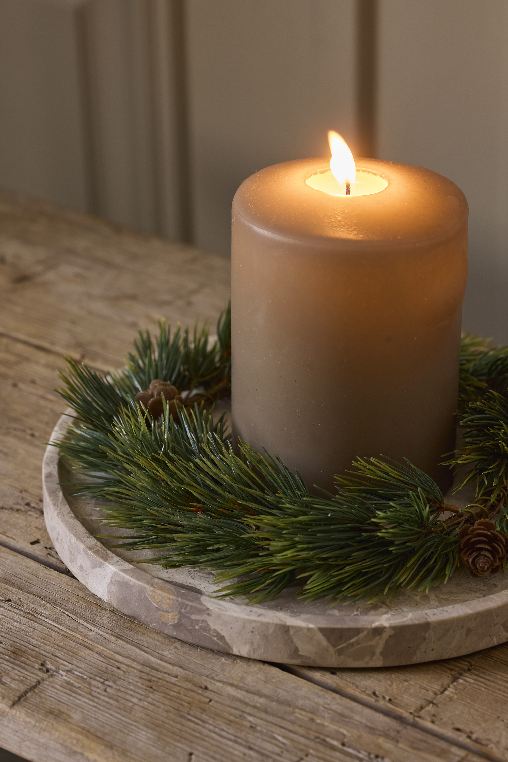 Pine wreath with pine cones Ø20 cm - 2