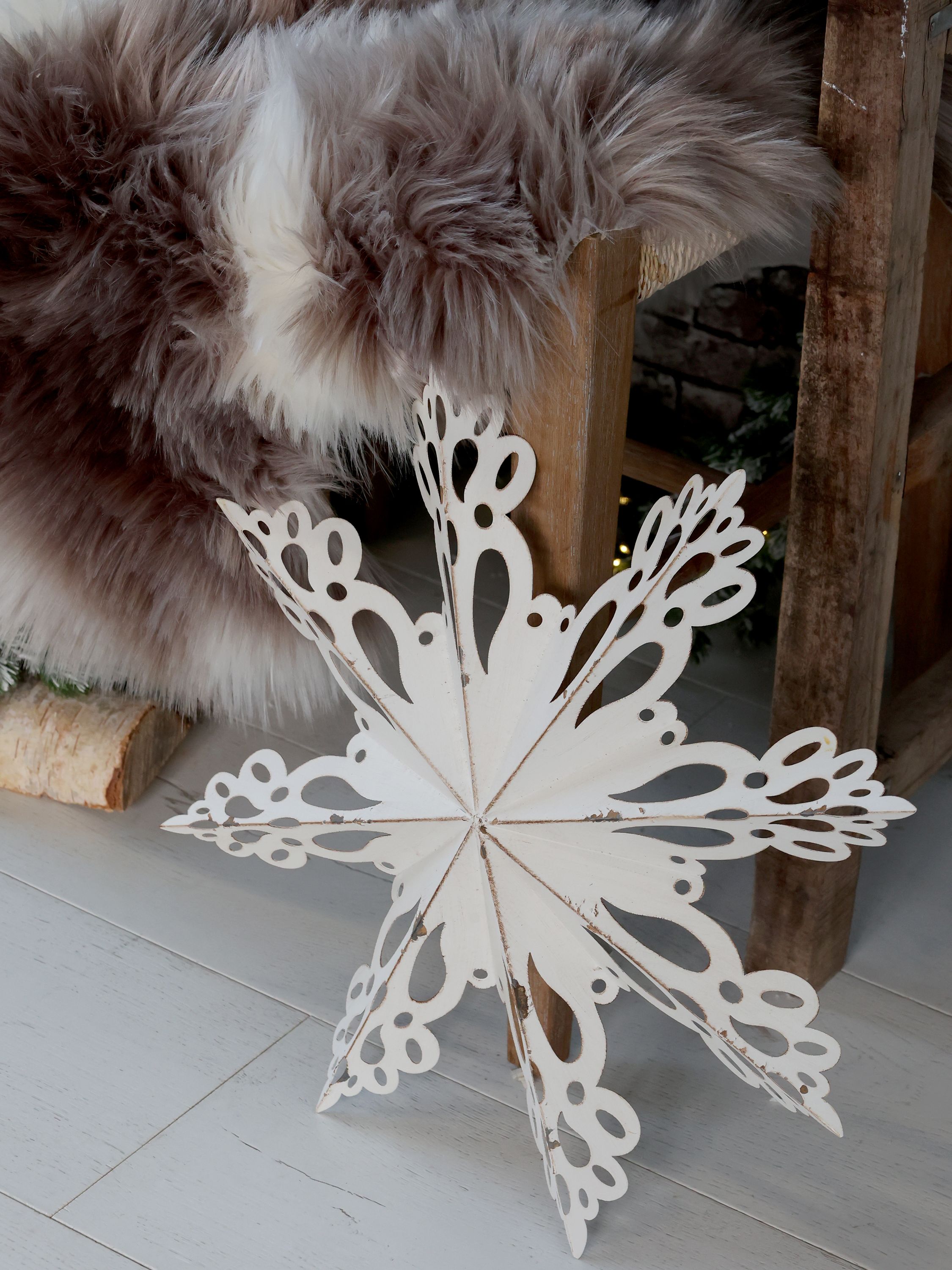 Stjärna – Adventsstjärna – Väggdekoration - Antikvit - Metall - Ø53 cm - 3