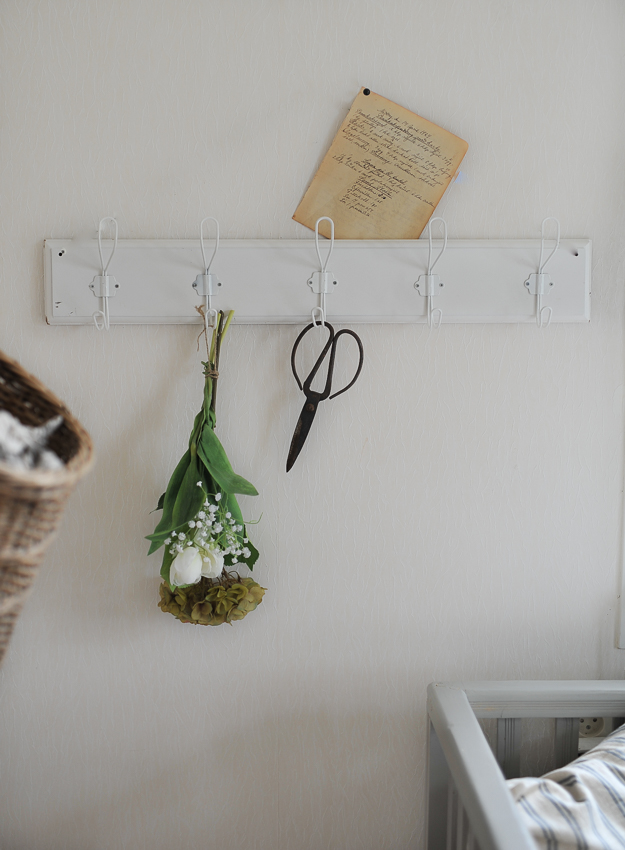 Clothes hanger - Hook rack - Hanger - White - 75 cm