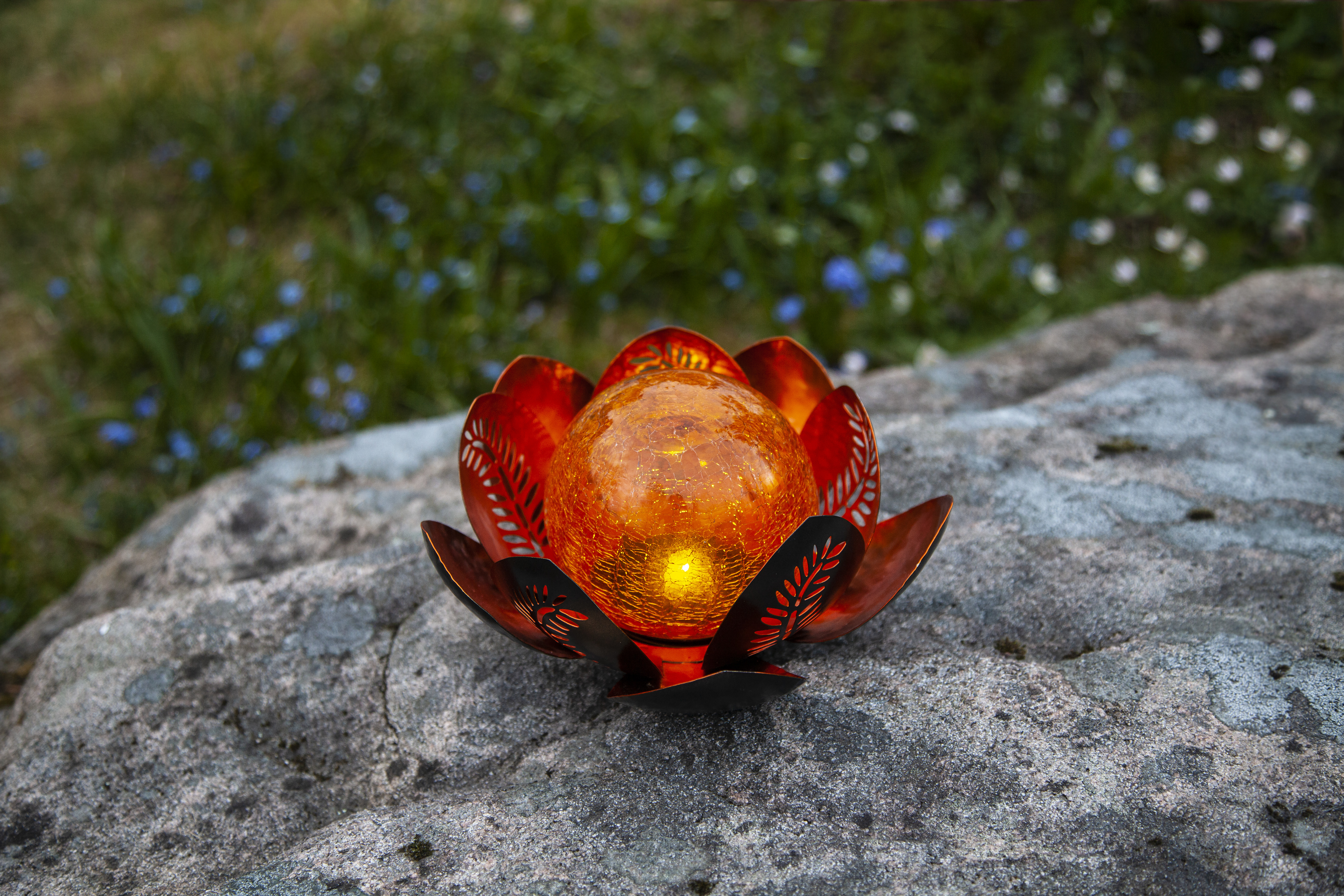 Solcellsdekoration - Water Lily - Näckros - Amber - 24x24x12 cm - 4