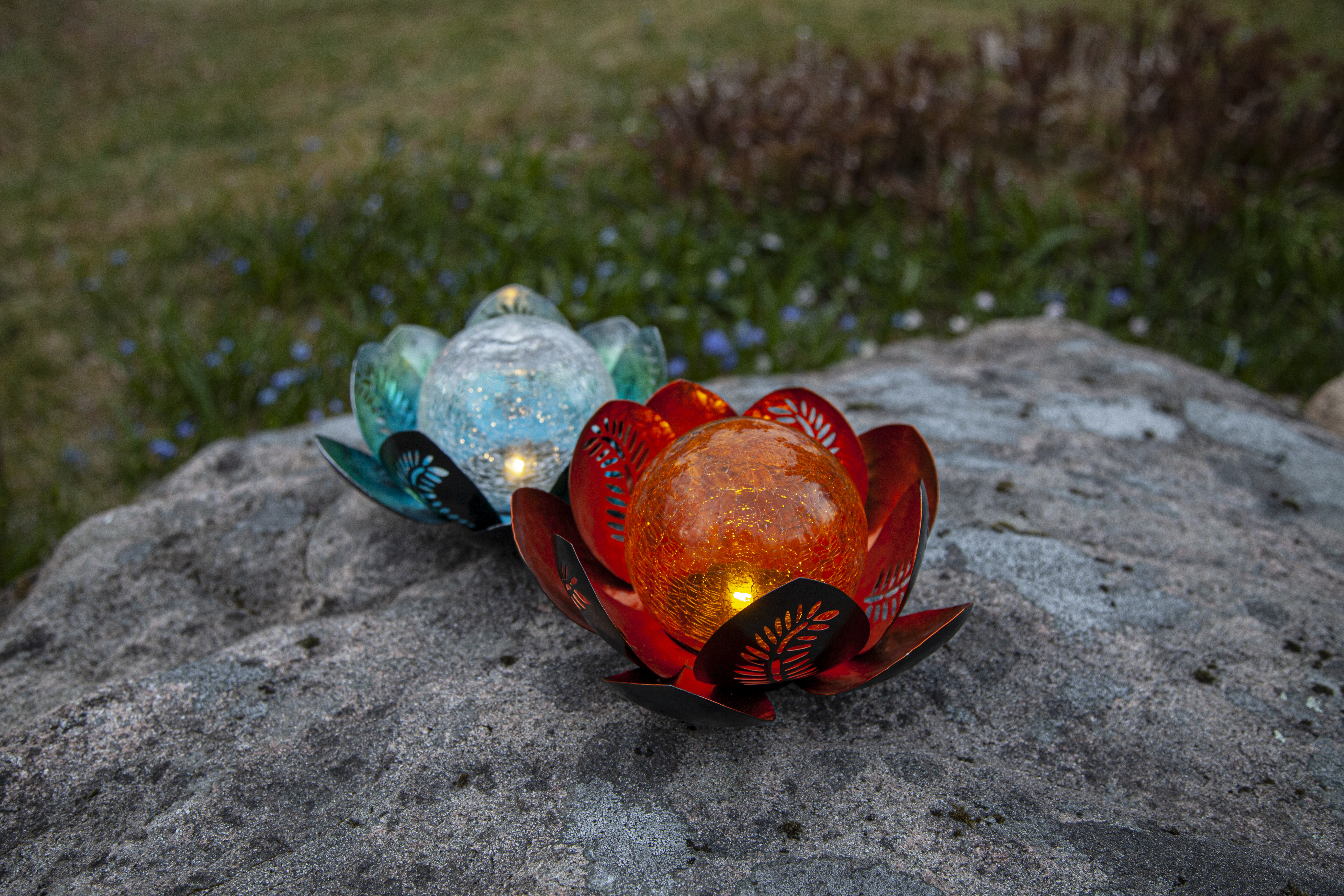 Solcellsdekoration - Water Lily - Näckros - Amber - 24x24x12 cm - 3
