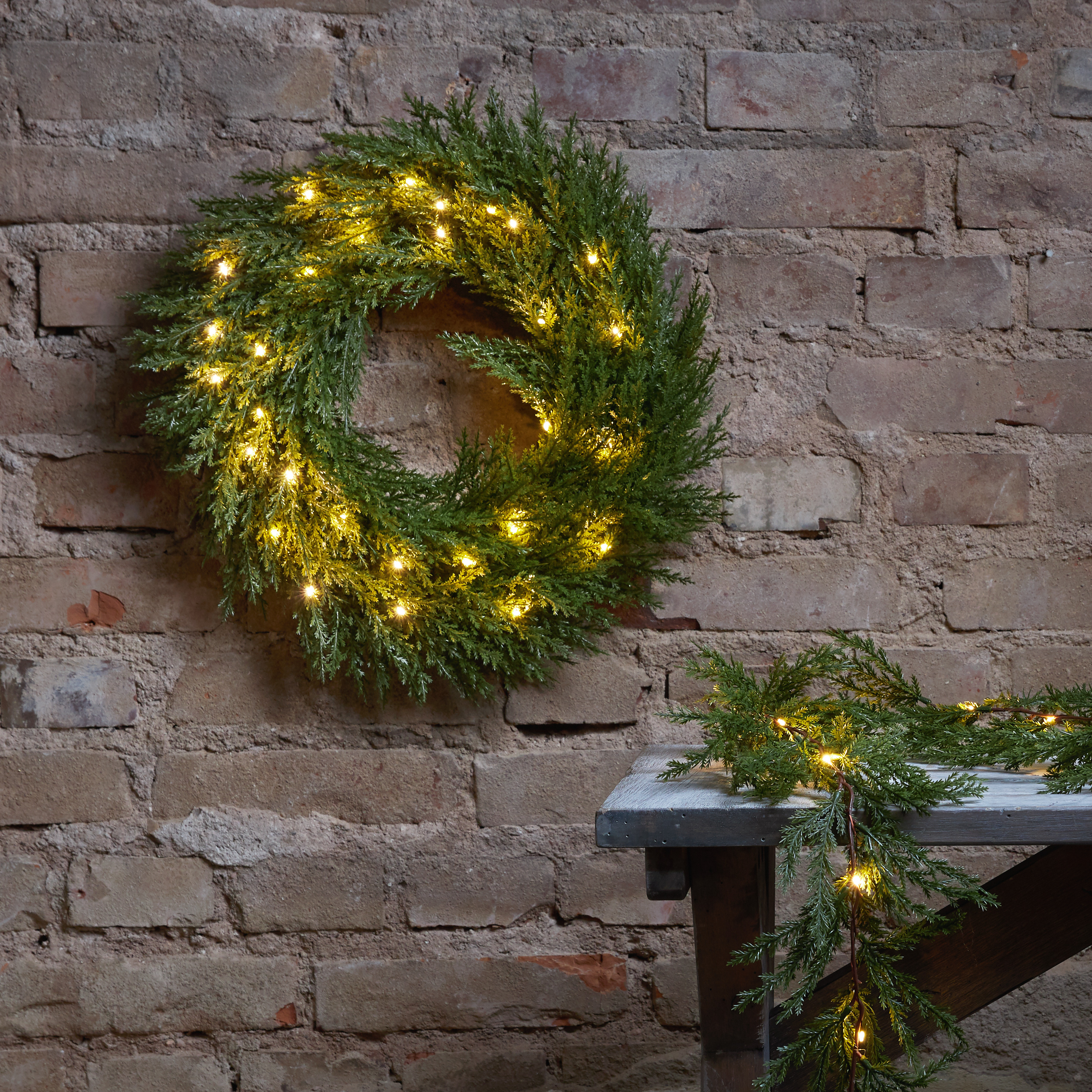 Krans med belysning - Thuja - 45x45 cm - 3