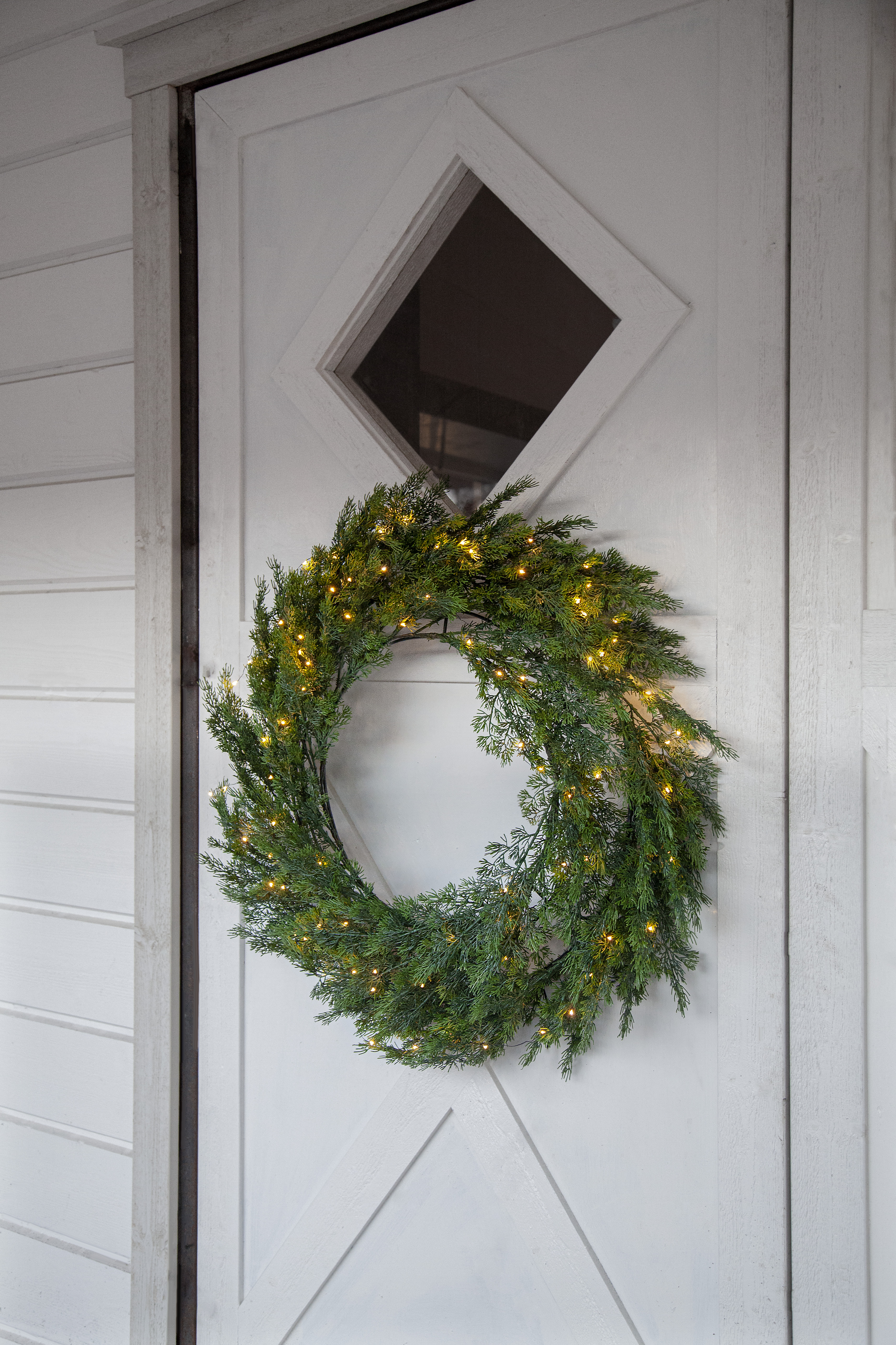 Wreath with lighting - Thuja 80x80 cm - 2