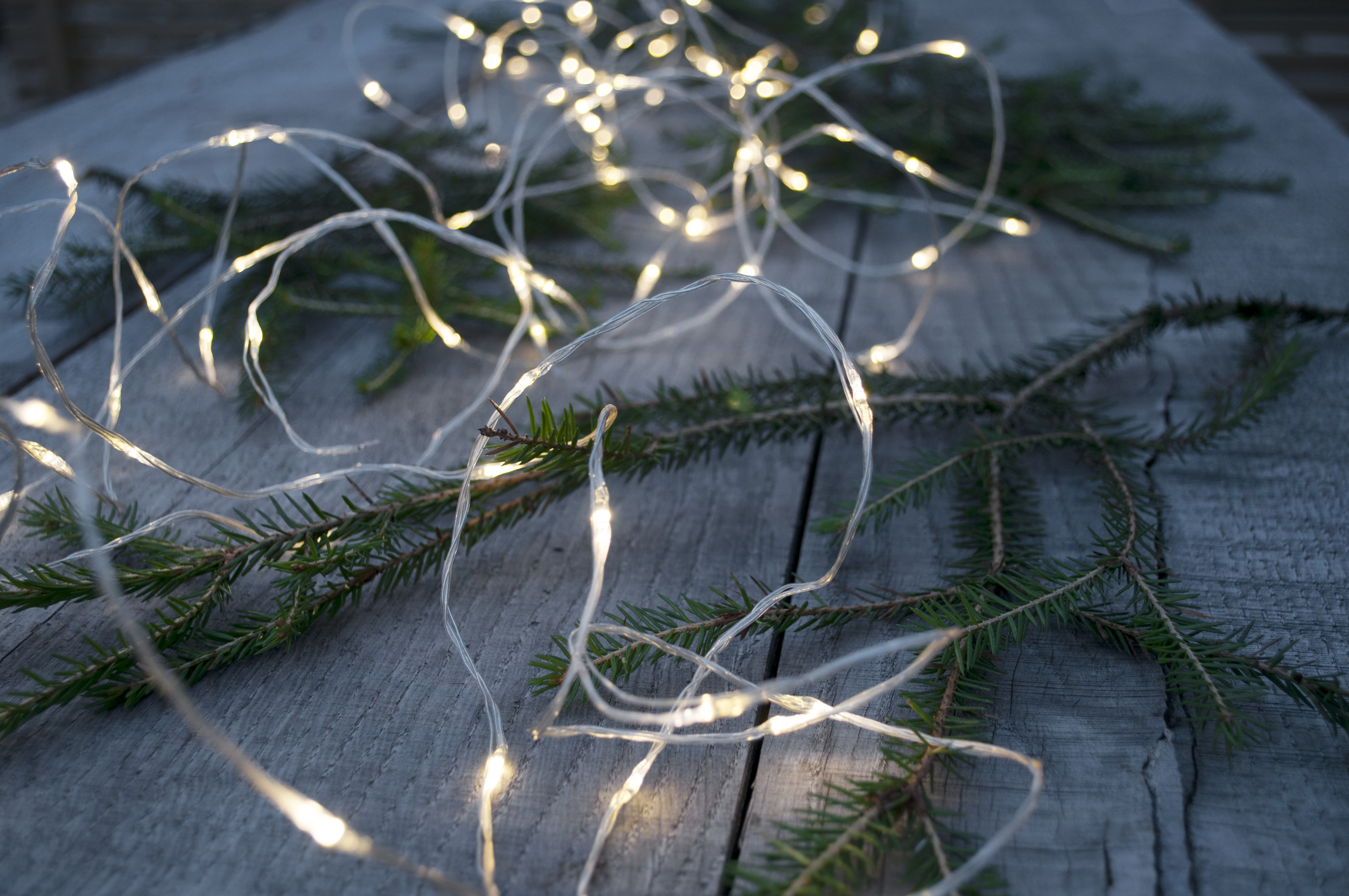 Dew Drop Outdoor String Lights - 9