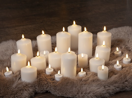 Block candle - Battery light - Wax candle - LED - White - 12 cm - 7