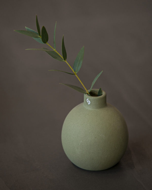 Chunky green vase - 8x9 cm - 6