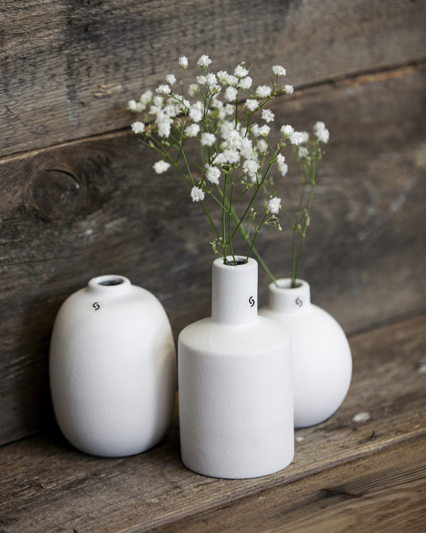 Straight white vase - 7x13 cm - 4
