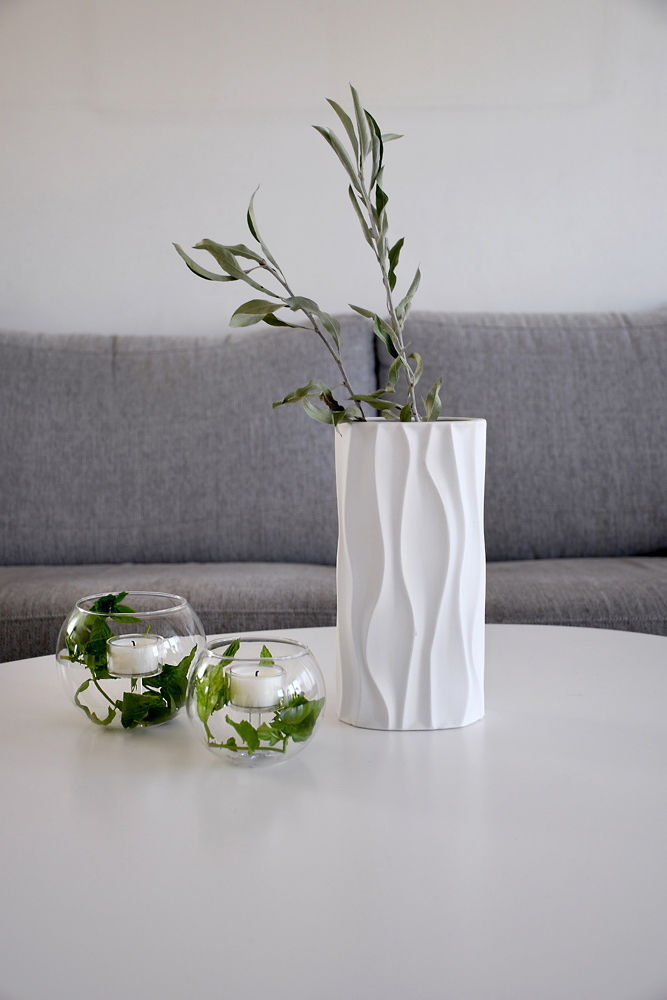 White vase - 12x9x24 cm - 2