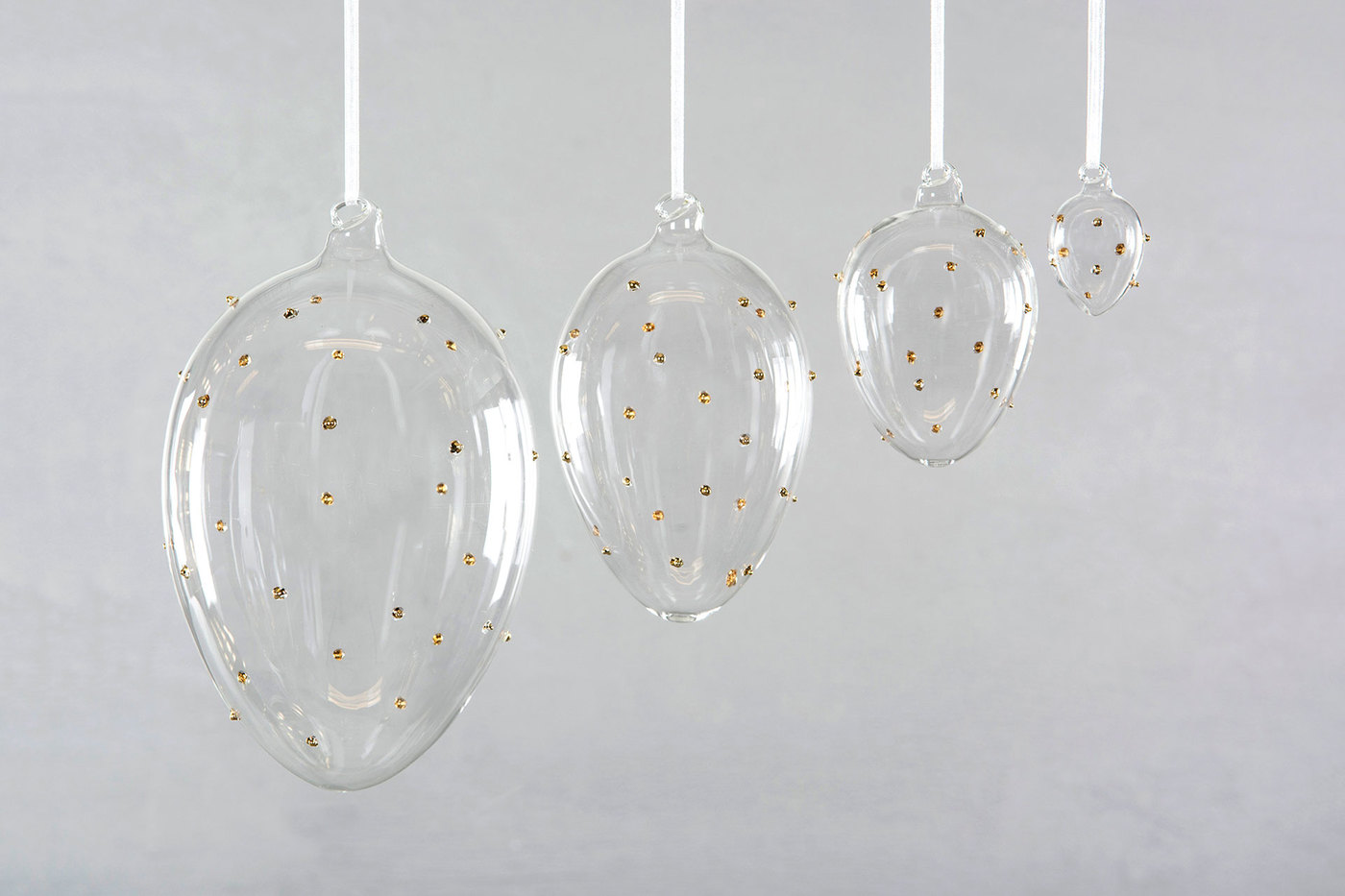 Clear glass egg with dots - 6x8 cm - 1 piece - 4