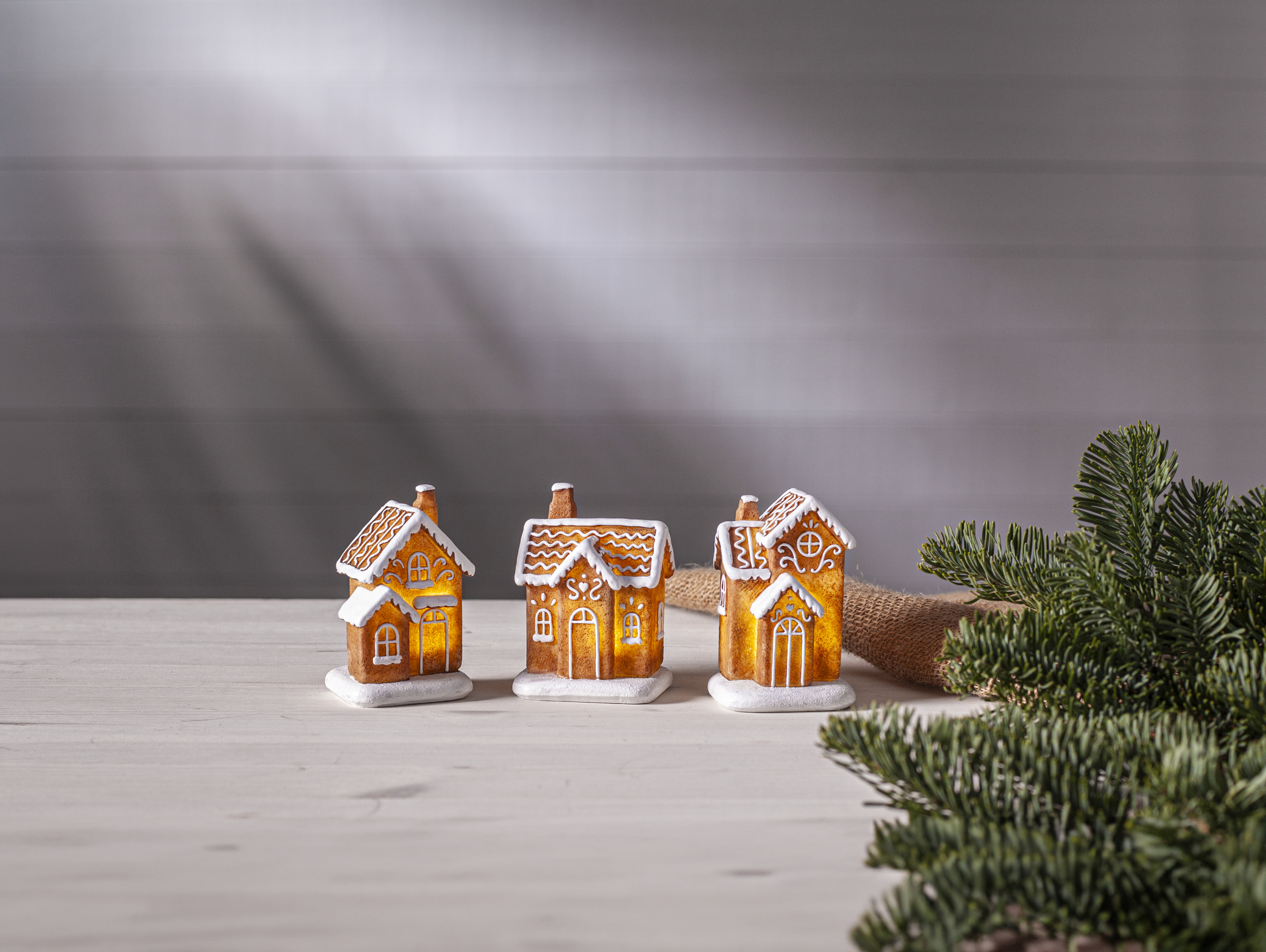 Pepparkakshus med LED-belysning - 4