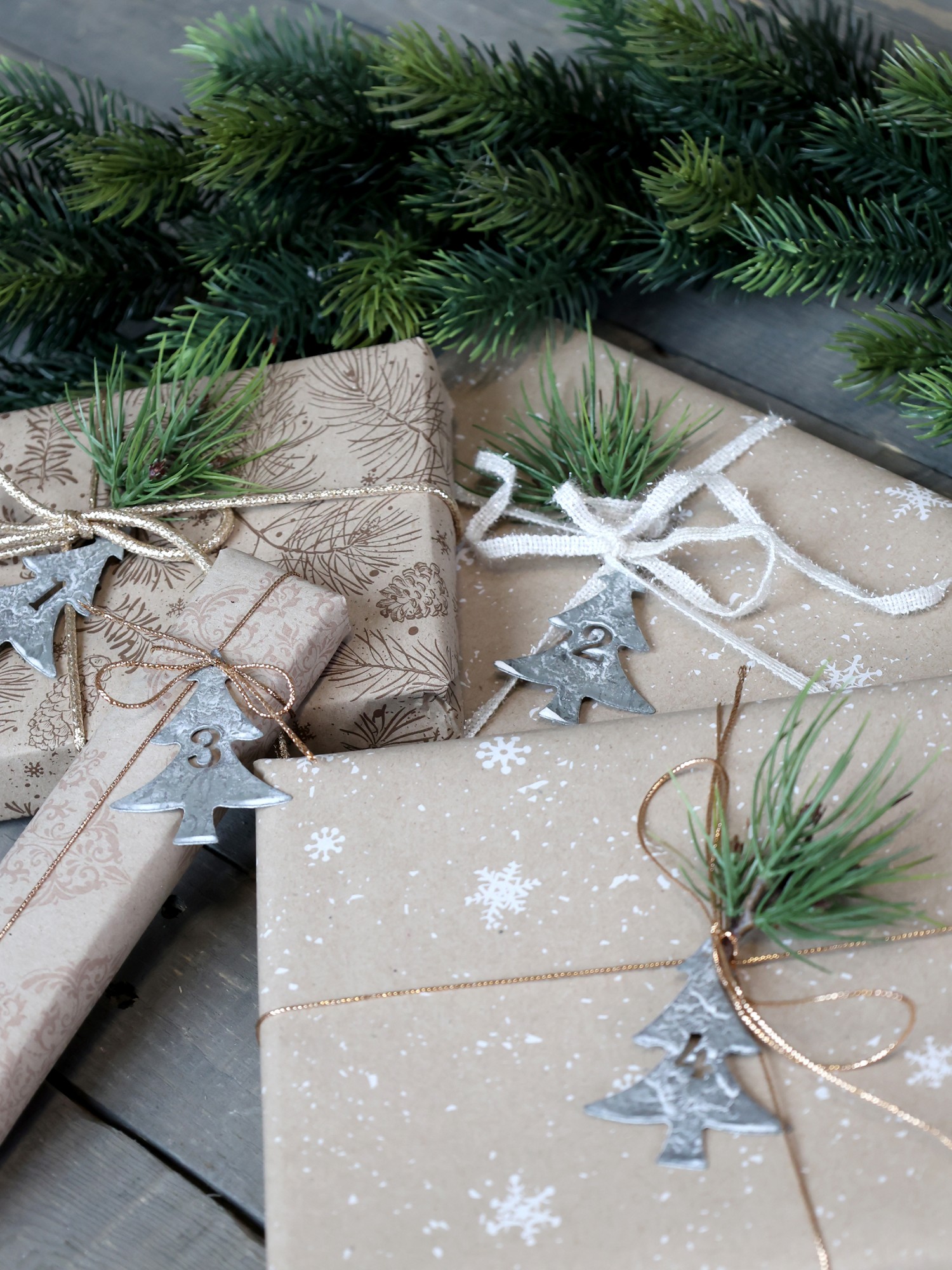 Adventssiffror - Julgran 4 st
