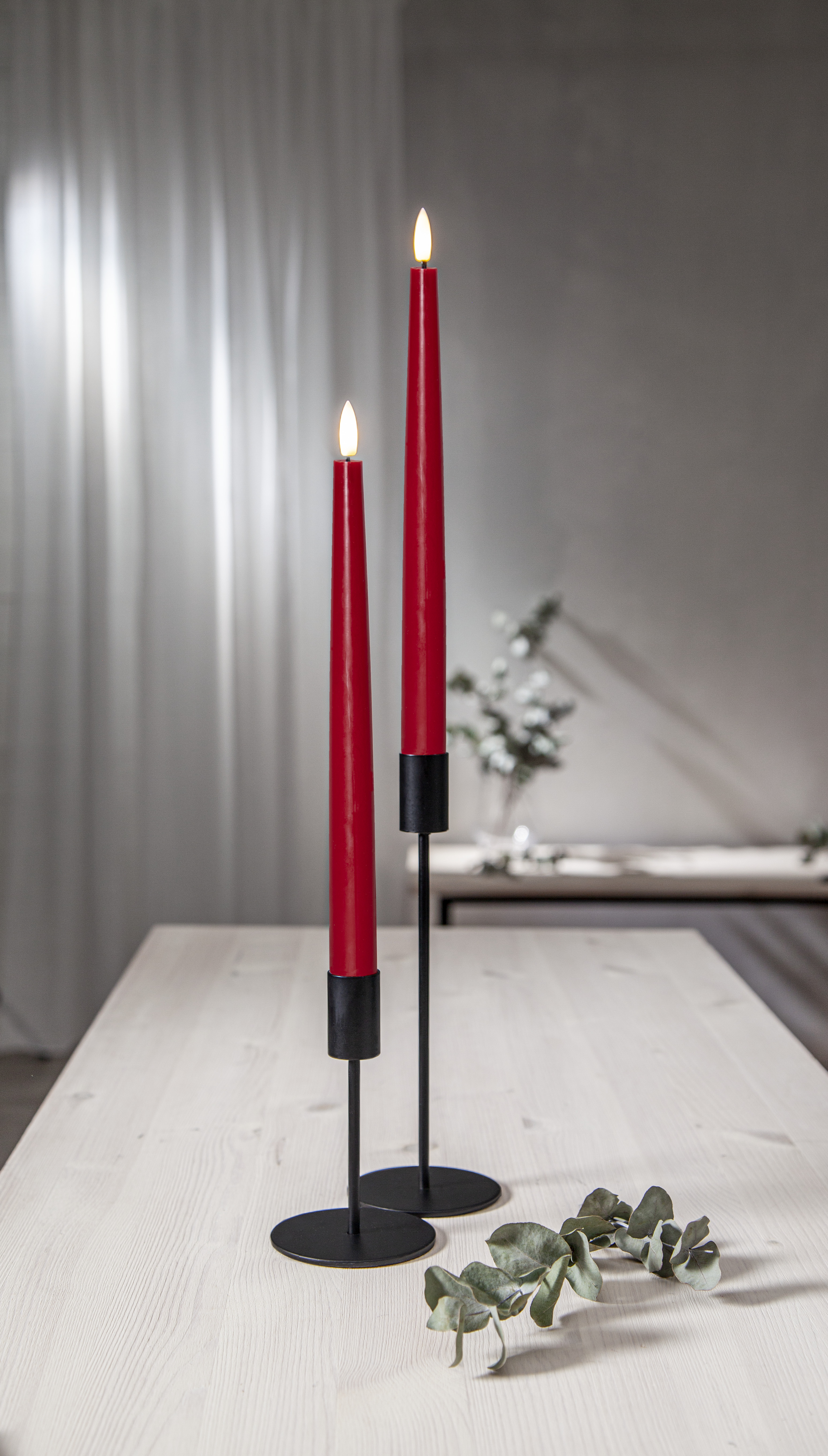 Battery lights - Slim antique candles/crown candles with remote control - 2-pack - Red - 2