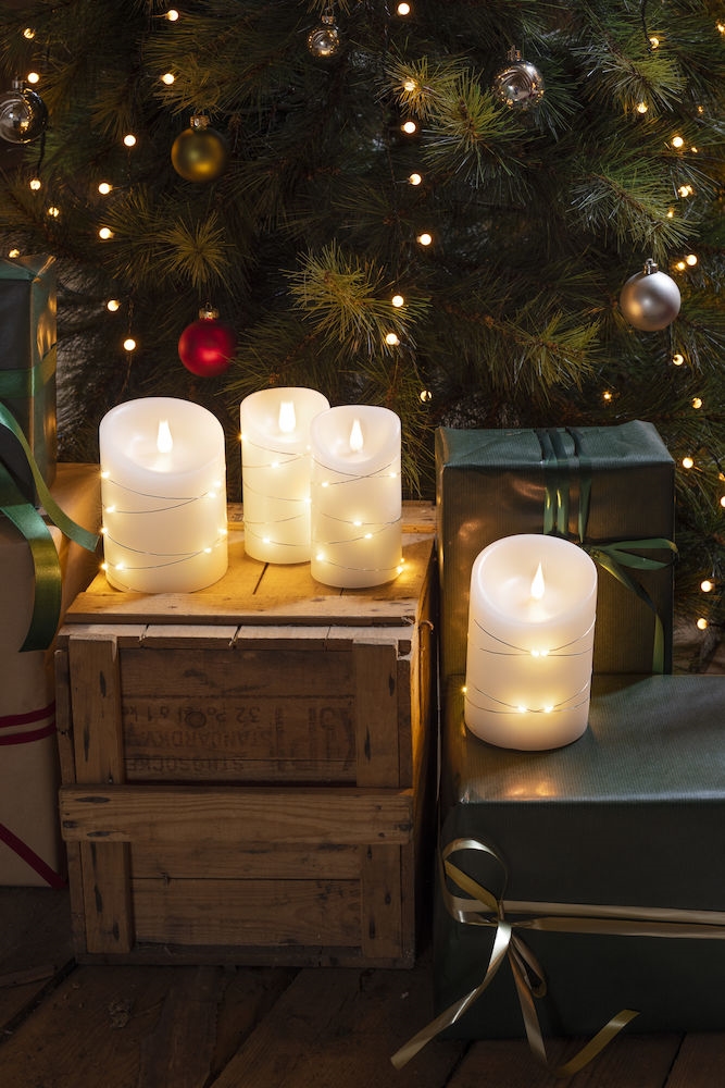 Battery-powered candle with string lights - Block candle - Wax candle - Cream white - Timer - 7.5x13.5cm - 2