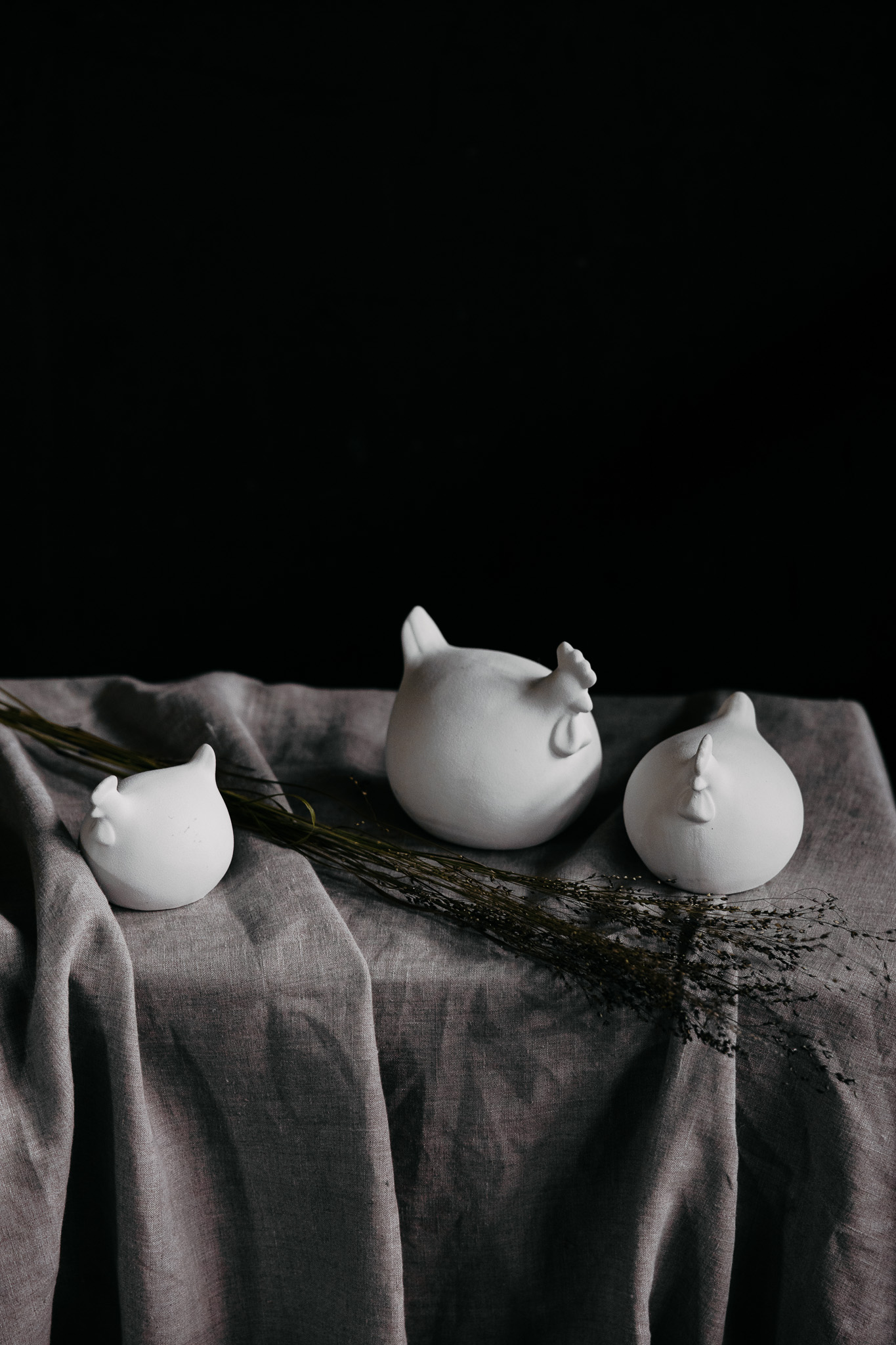 Ruth - Hen - White Decoration - Large - 3
