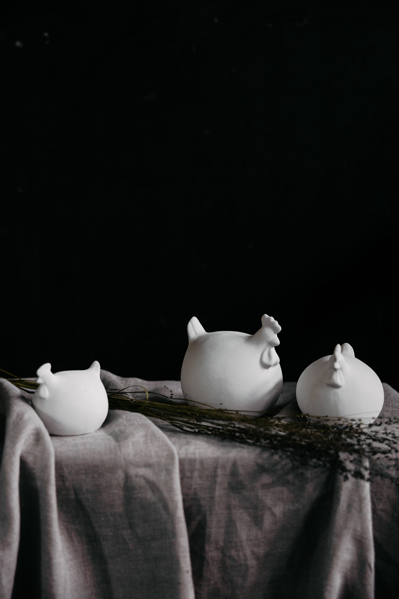 Ruth - Hen - White Decoration - Large - 6