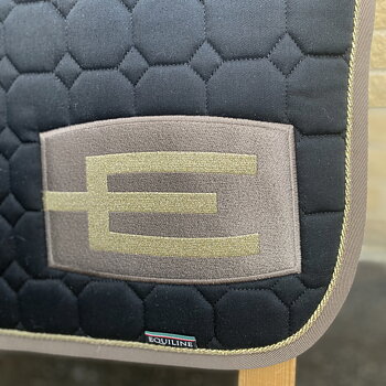 EQUILINE HOPPSCHABRAK CAPPUCCINO/GULD  E-LOGGA, KANTBAND + 1 PASSPOAL