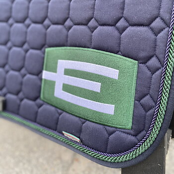 EQUILINE HOPPSCHABRAK GRÖN E-LOGGA + 2 PASSPOALER
