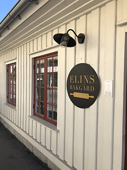 ELINS BAKGÅRD I ARVIKA